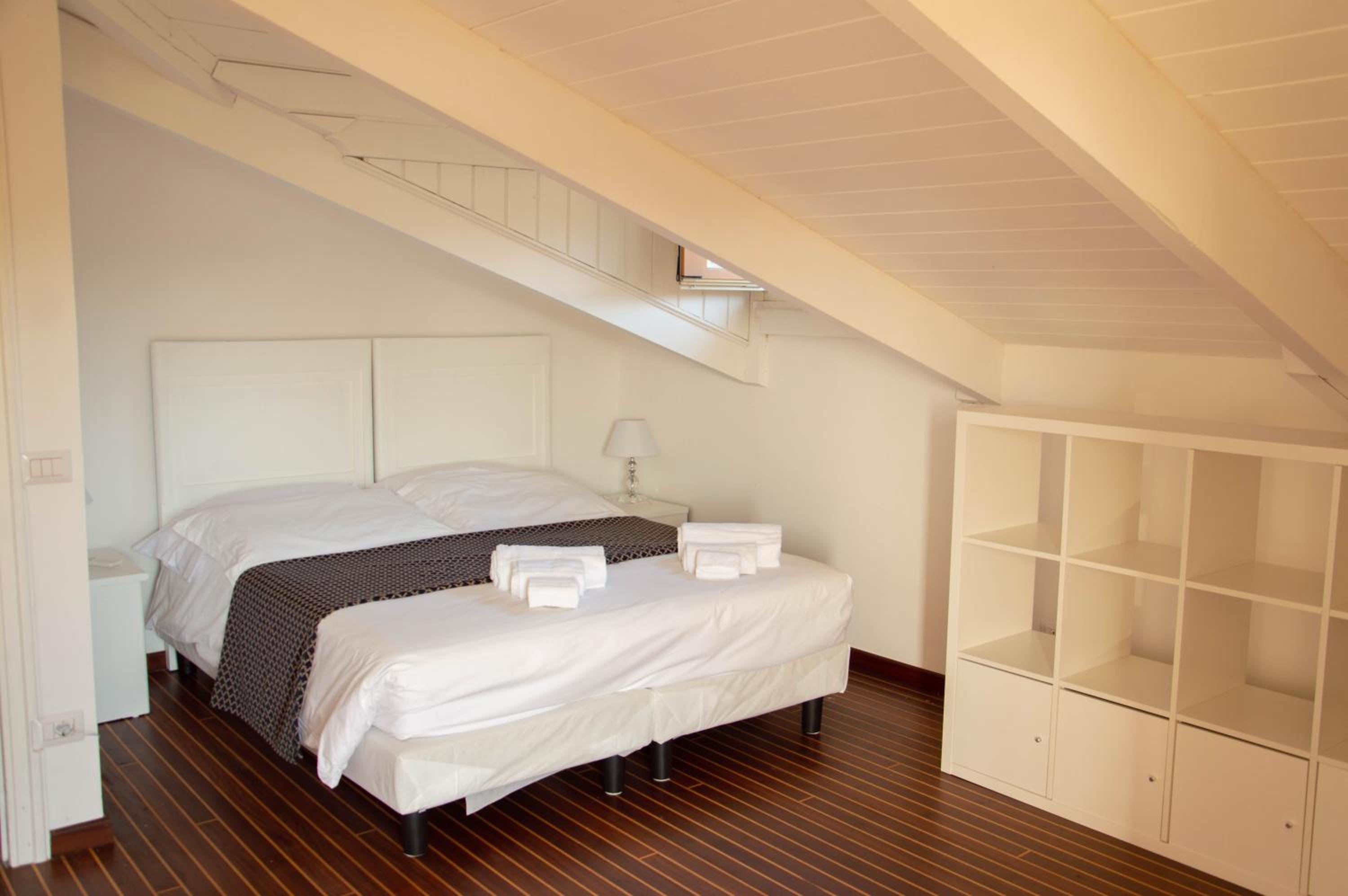 Skylight Sorrento photo 2