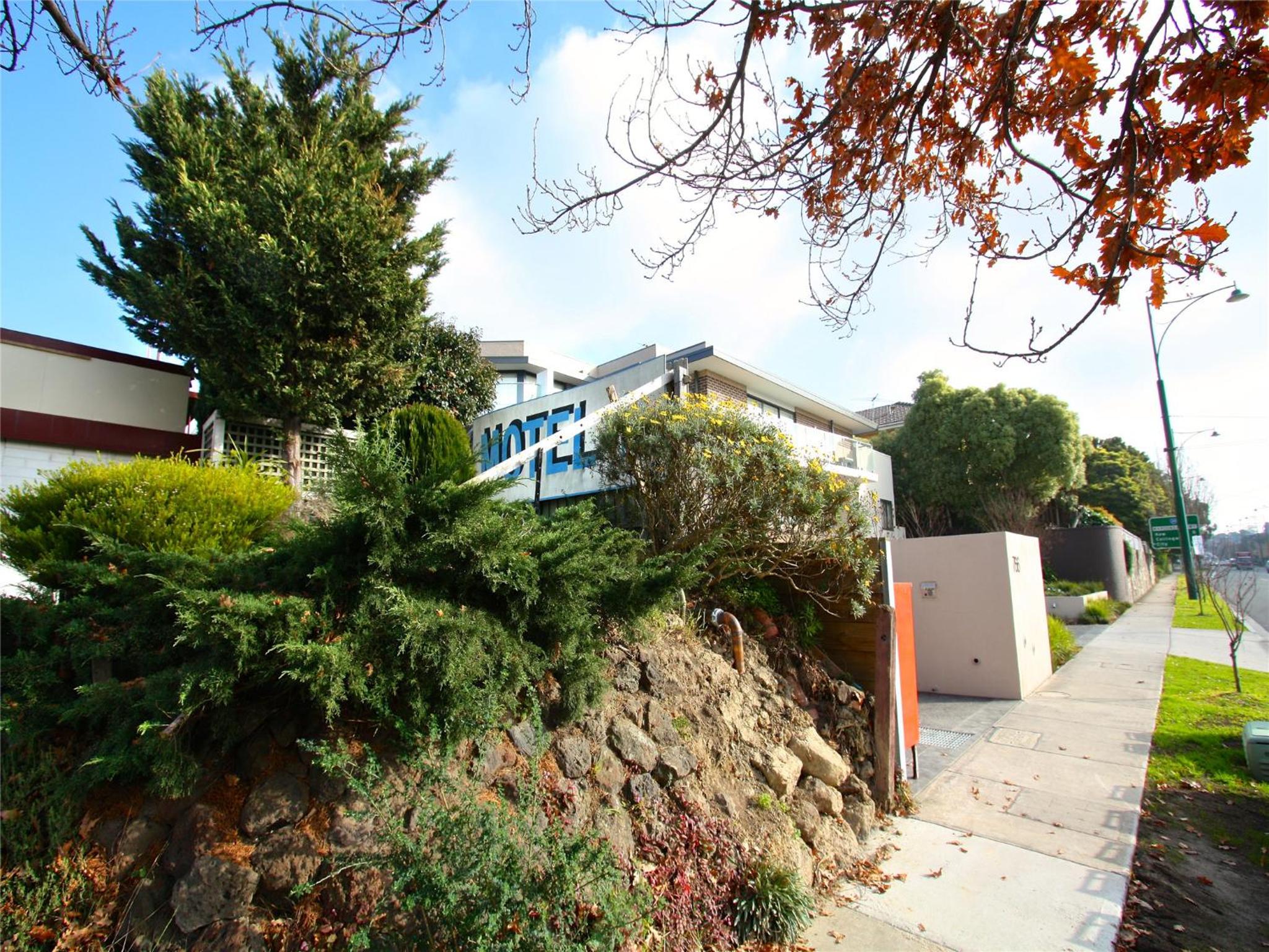 Photo 9