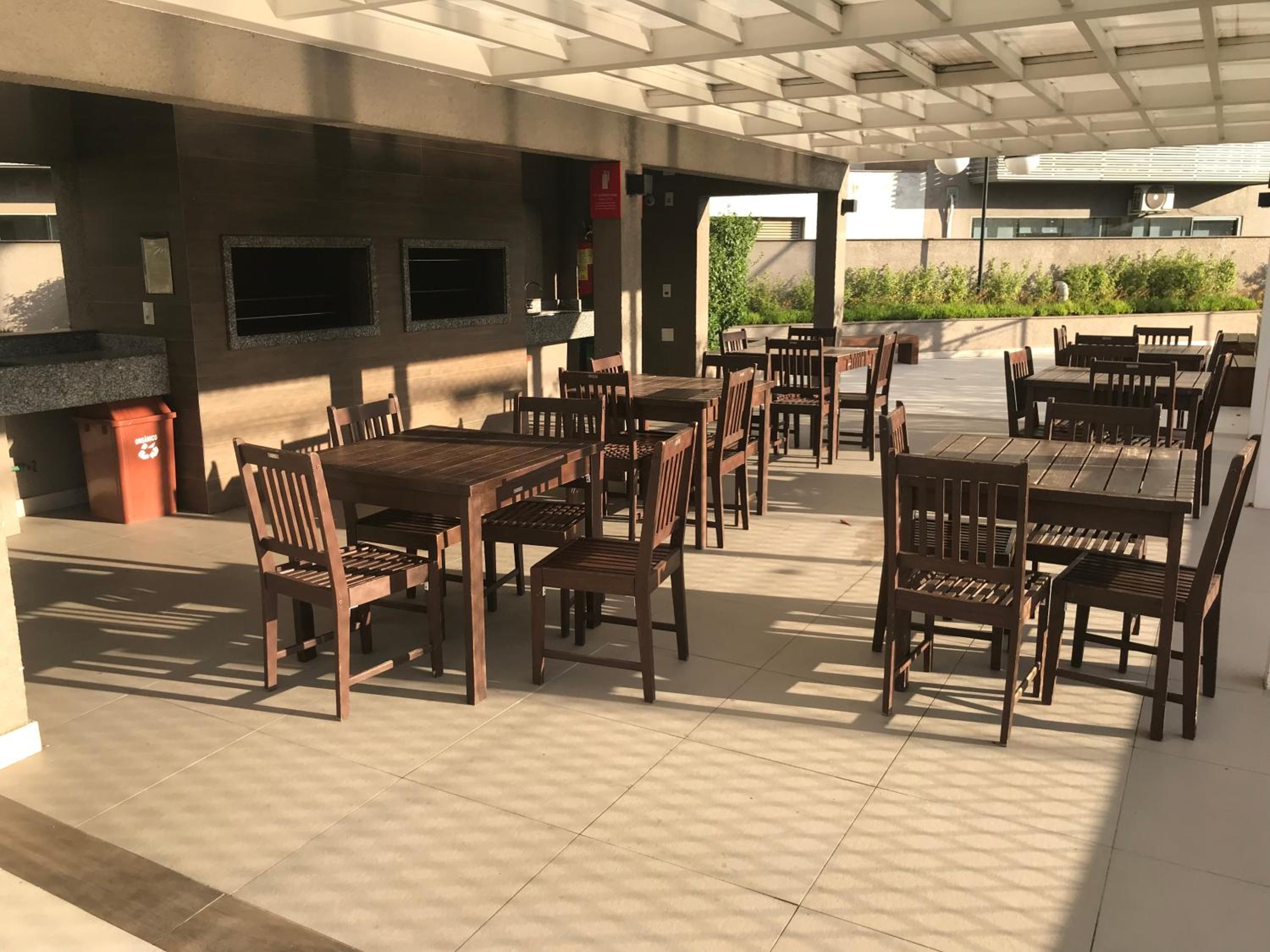 Apartamento p/ 8 com garagem churasqueira e piscina view 5
