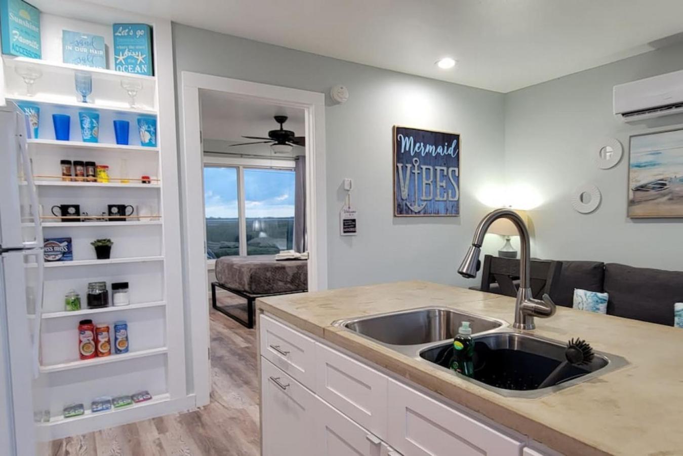 Las Casitas on Magnolia Beach - Casita B view 3