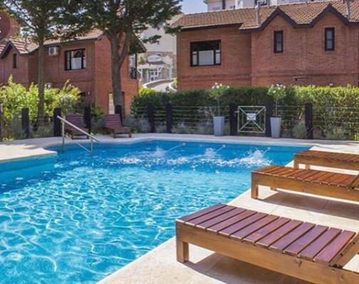 DUPLEX Casa 100 m2 CARILO HOUSE Complejo Residencial Sin Serv
