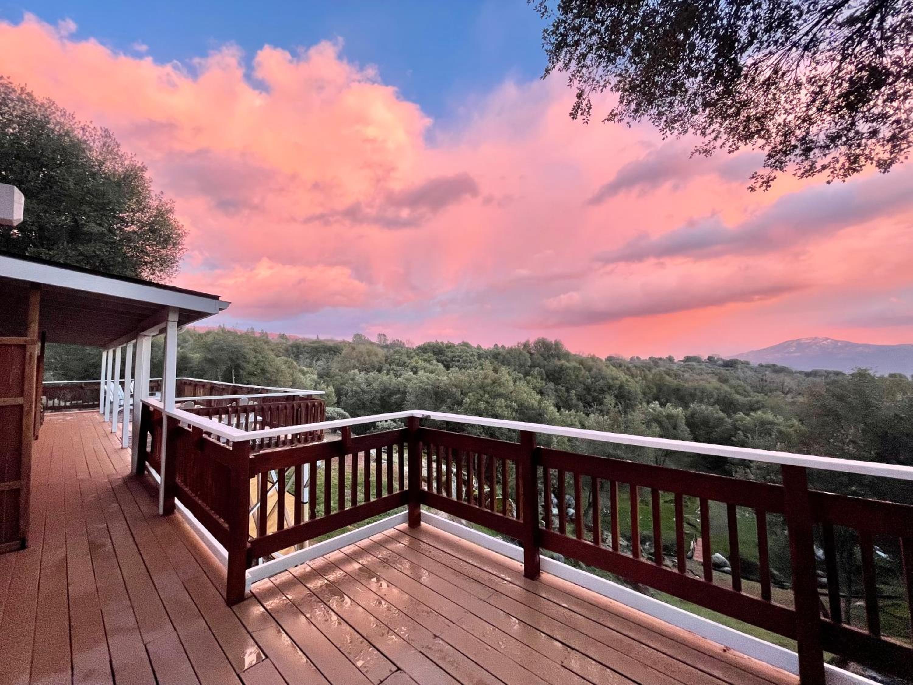 Sierra Mountain Lodge - Vacation Rentals - Yosemite view 4