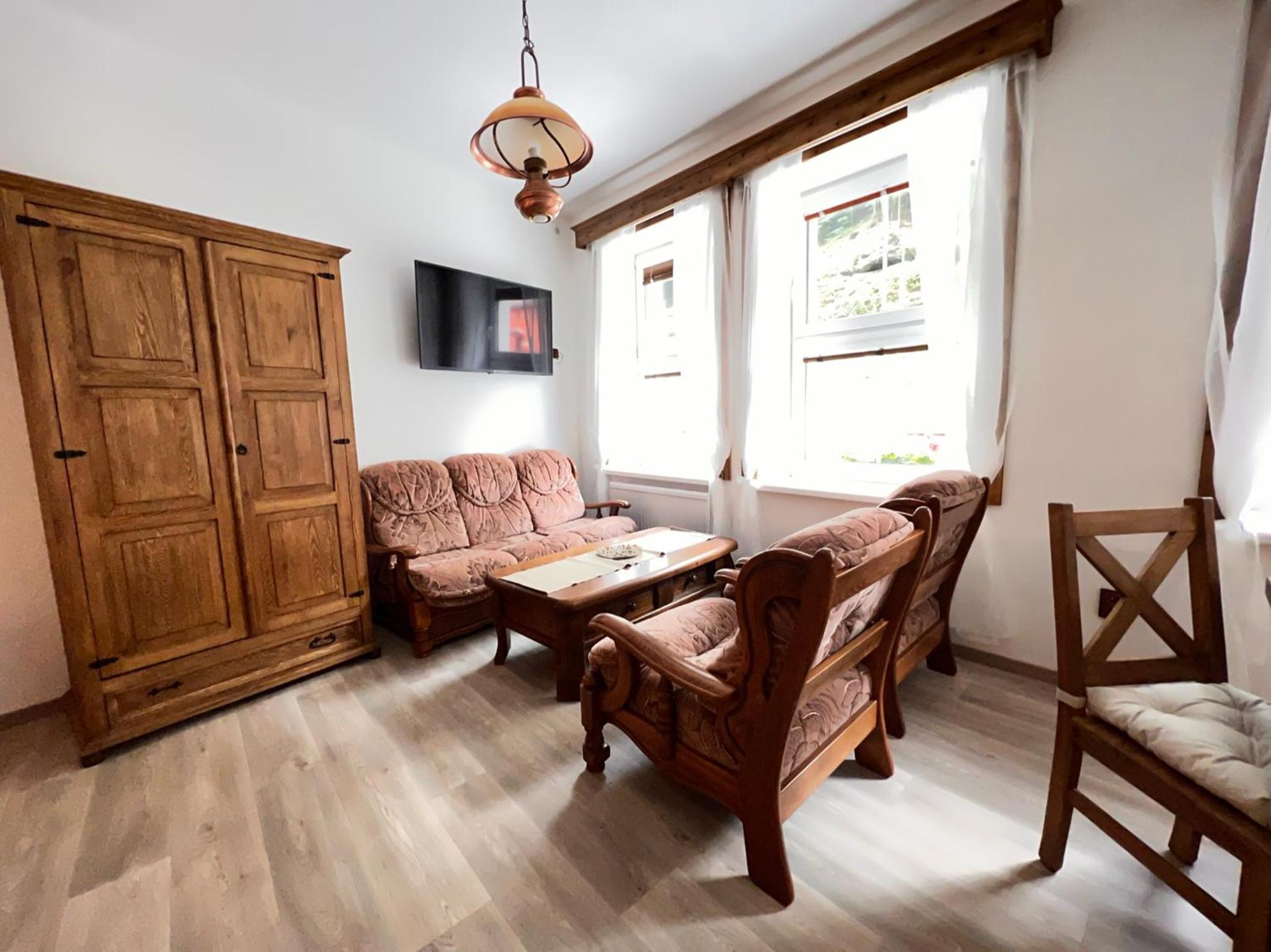 PENSION POD SKALOU