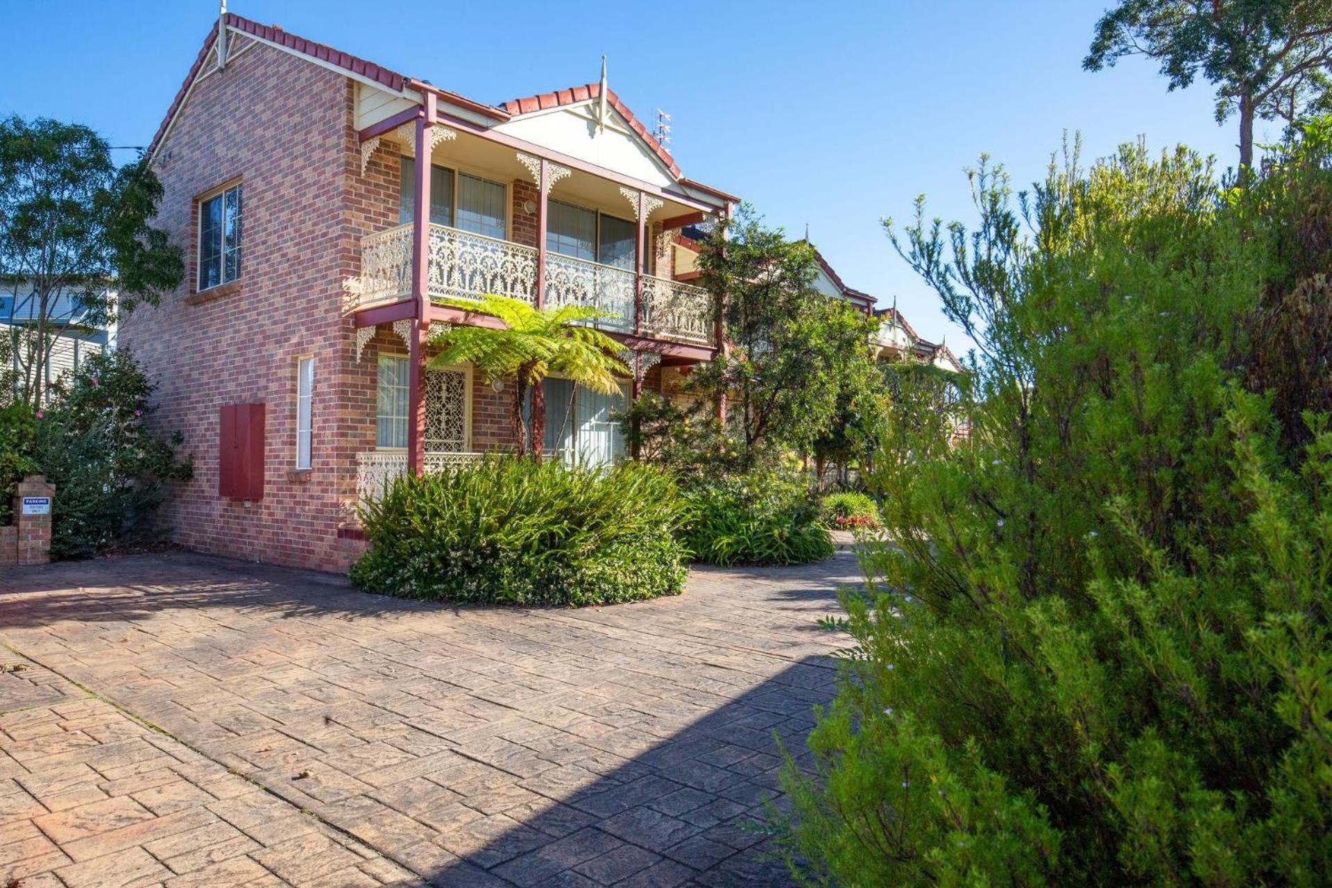 Aquamarine - modern & bright Huskisson townhouse