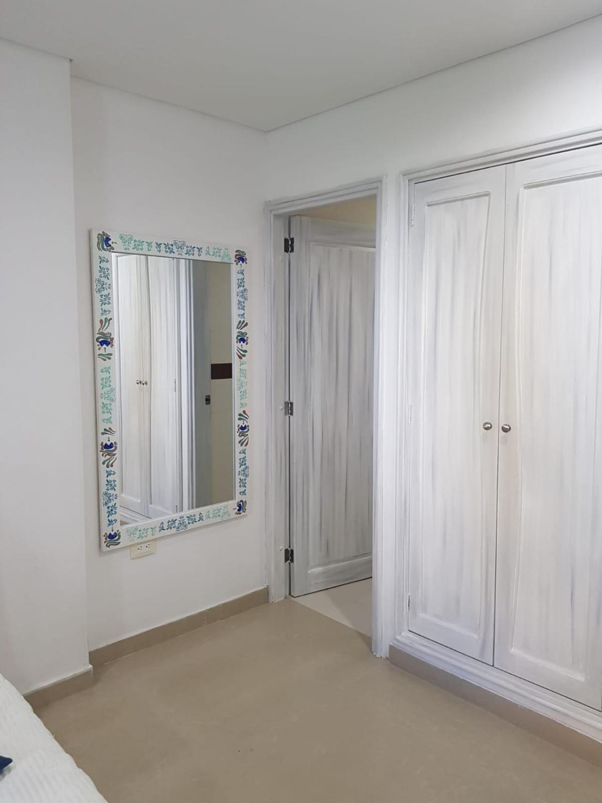 El Rodadero, Apartamento Familiar a 3 minutos de la playa, piscina , parqueadero