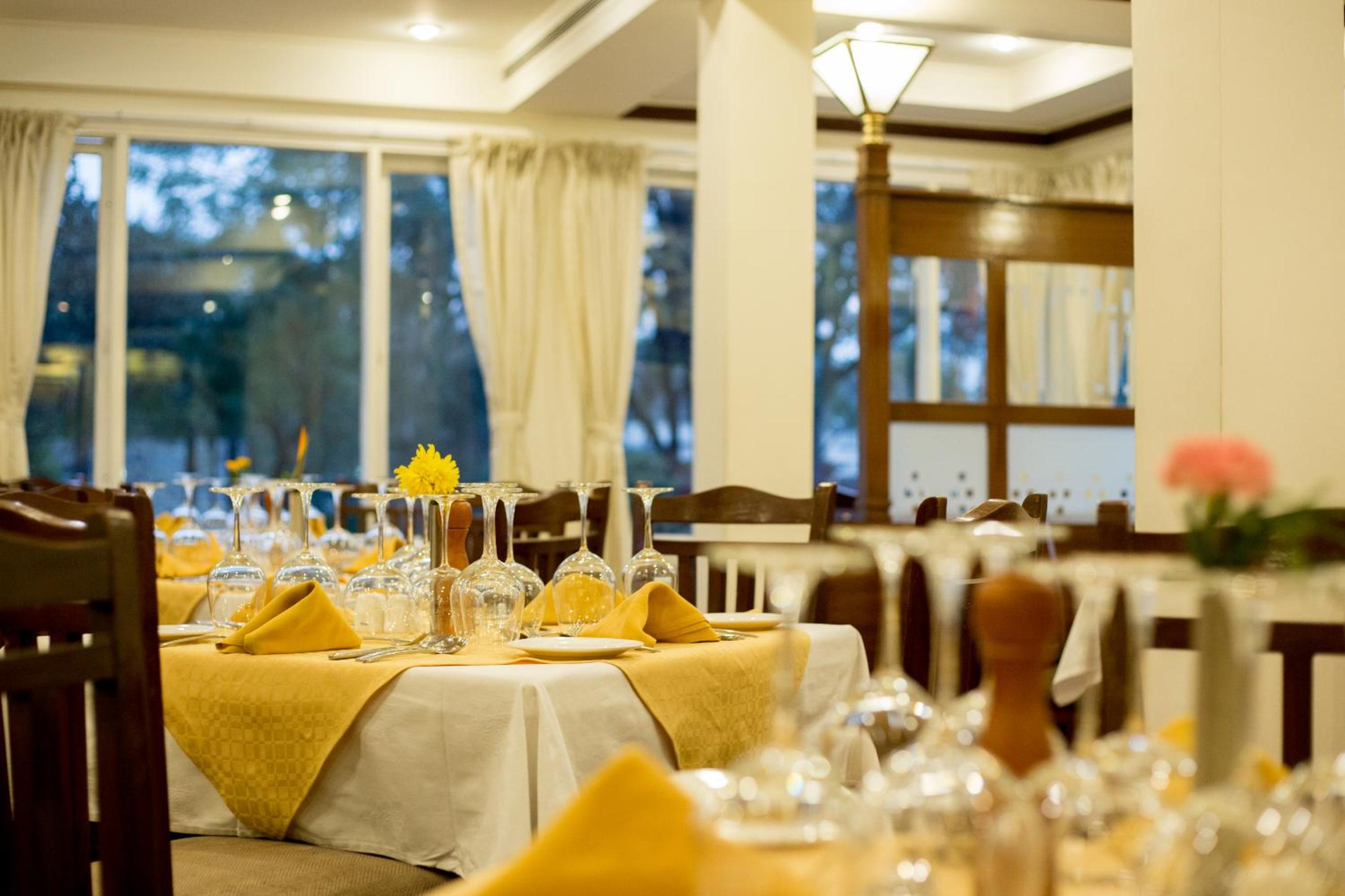 The Malla Hotel - Thamel, 2 km to Swayambhunath Temple
