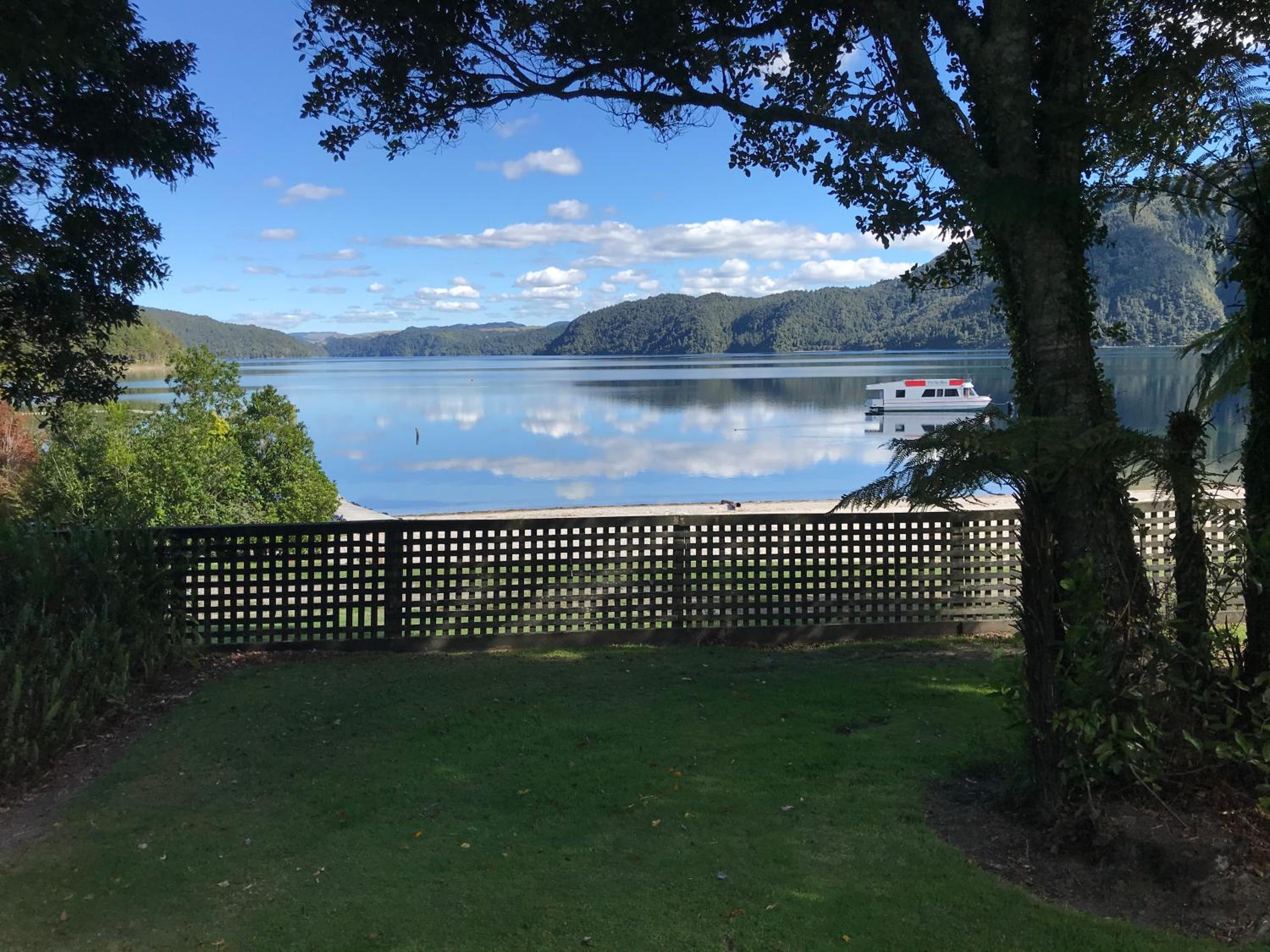 Lakes Lodge Okataina view 4