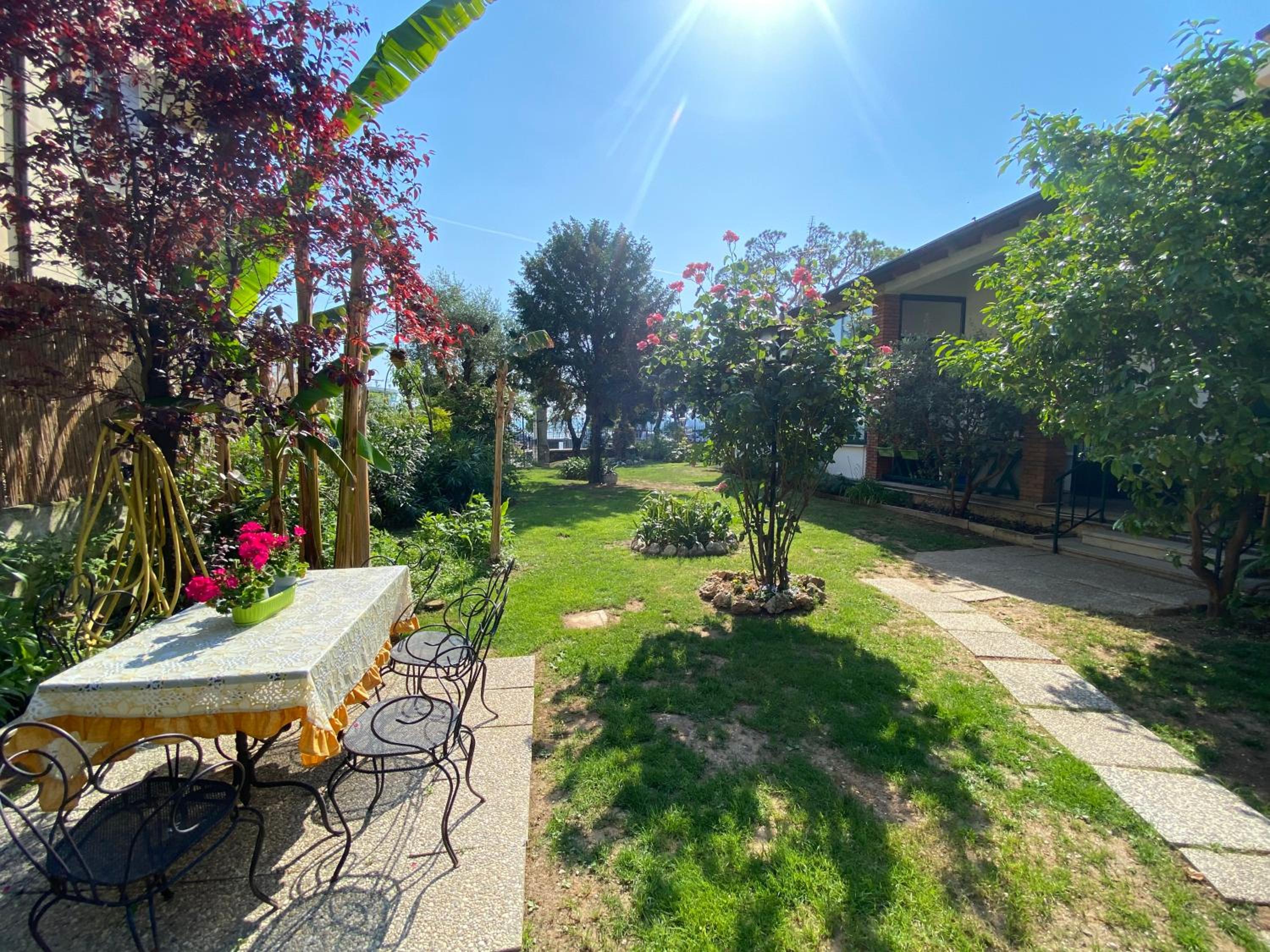 Casa vacanze Gabbianella villa con giardino lungolago Maderno photo 4