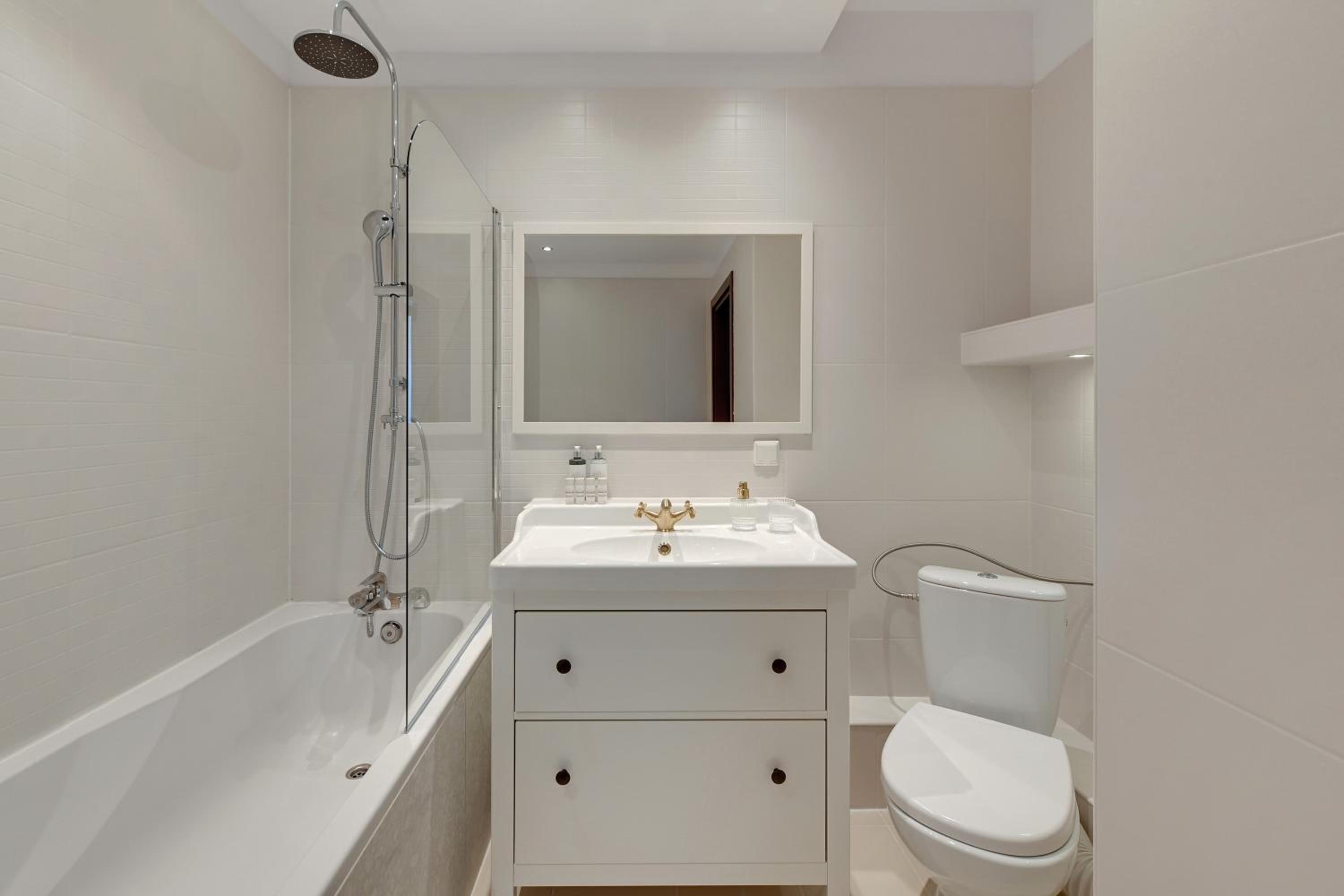 Top Floor z widokiem na morze by Downtown Apartments