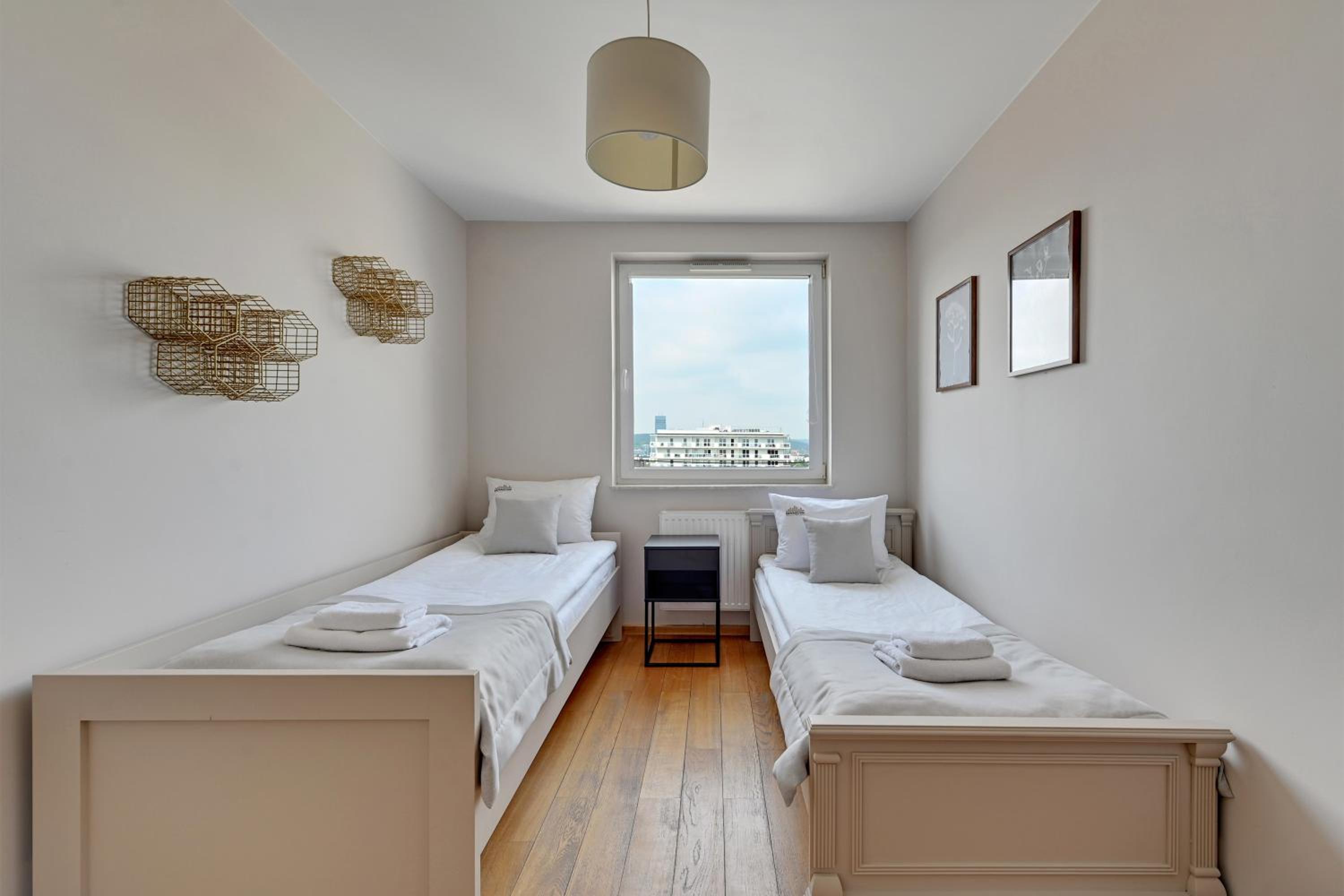 Top Floor z widokiem na morze by Downtown Apartments