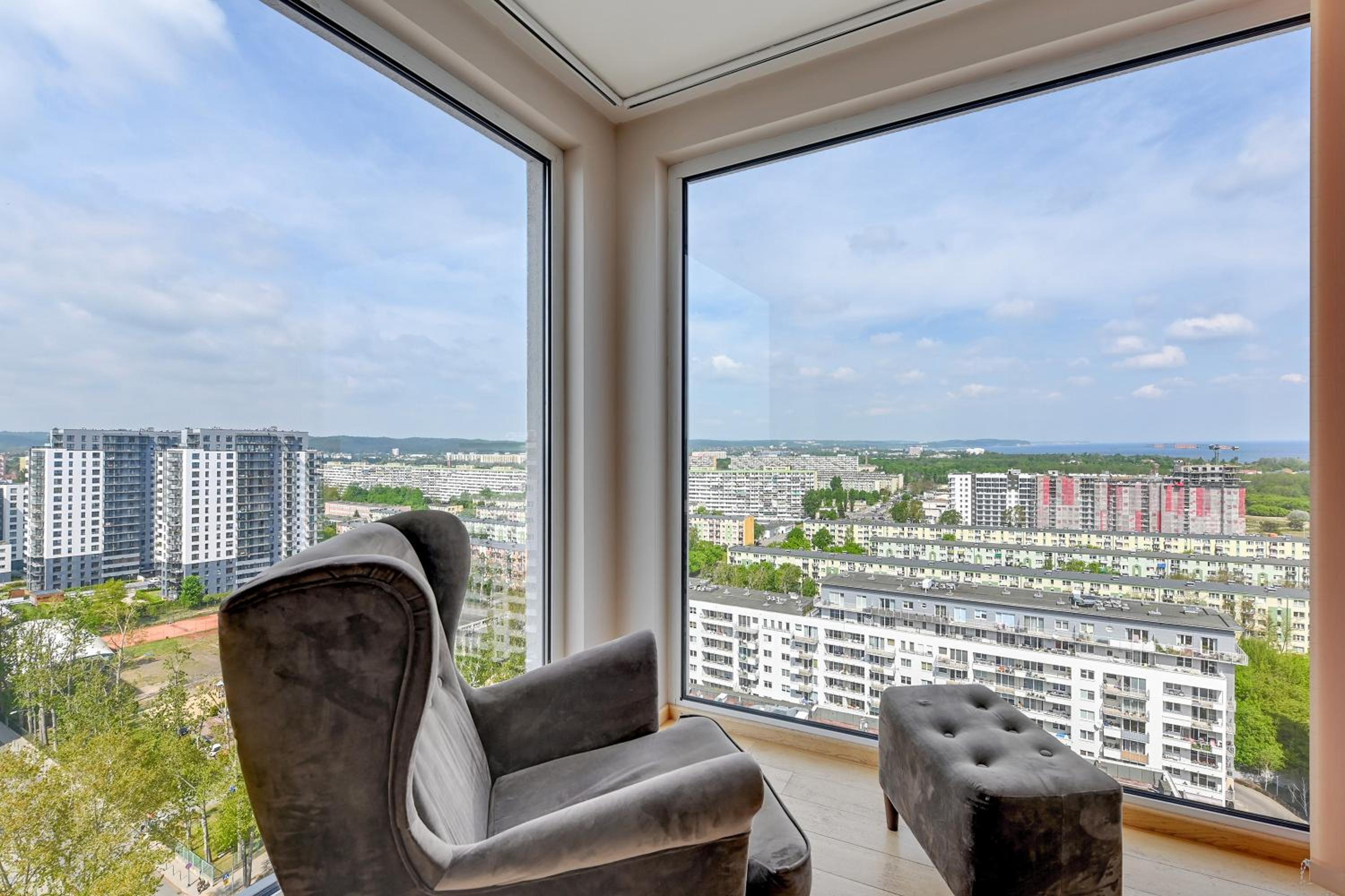Top Floor z widokiem na morze by Downtown Apartments