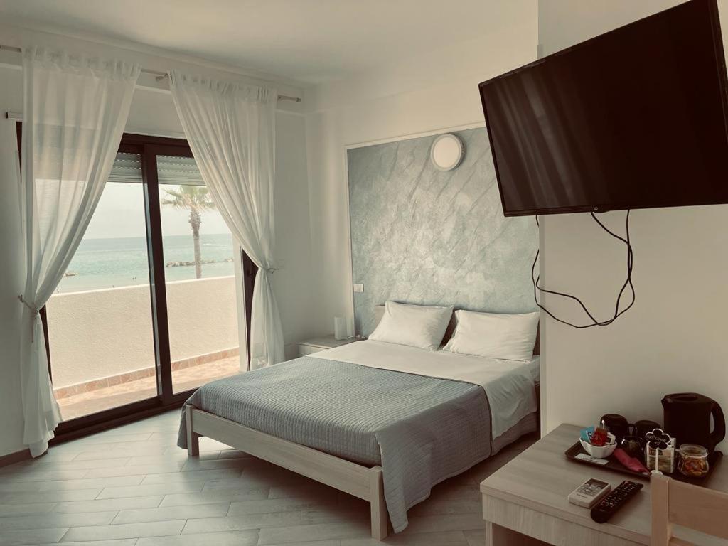 CARFAGNINI ROOMS view 4