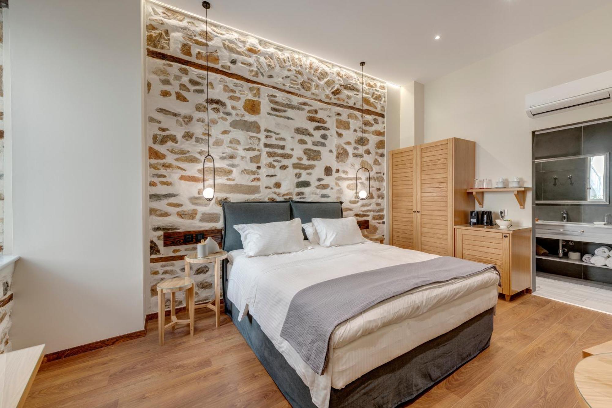 1844 Suites Syros