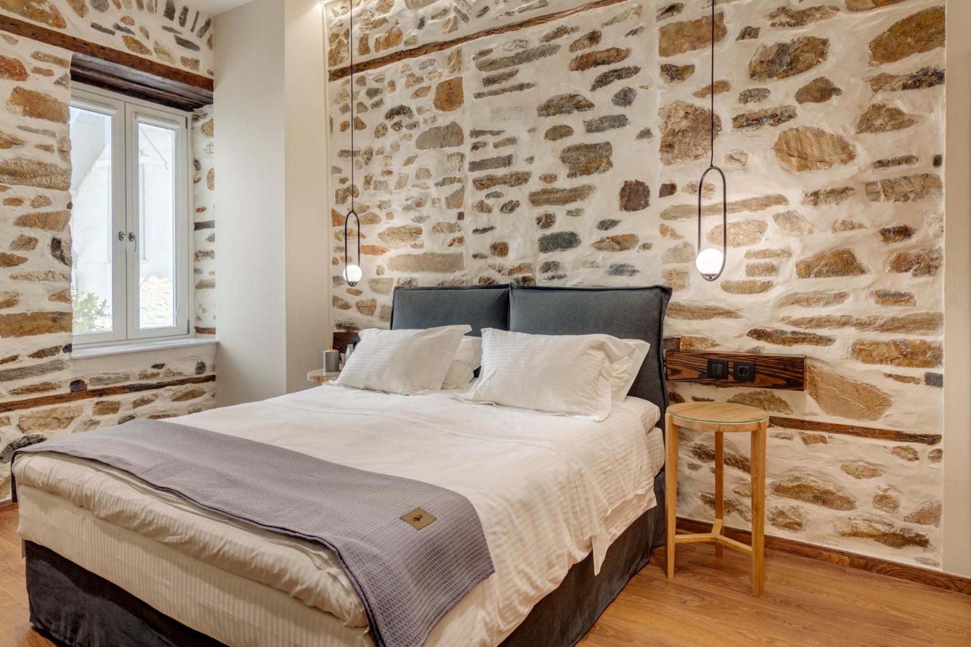 1844 Suites Syros