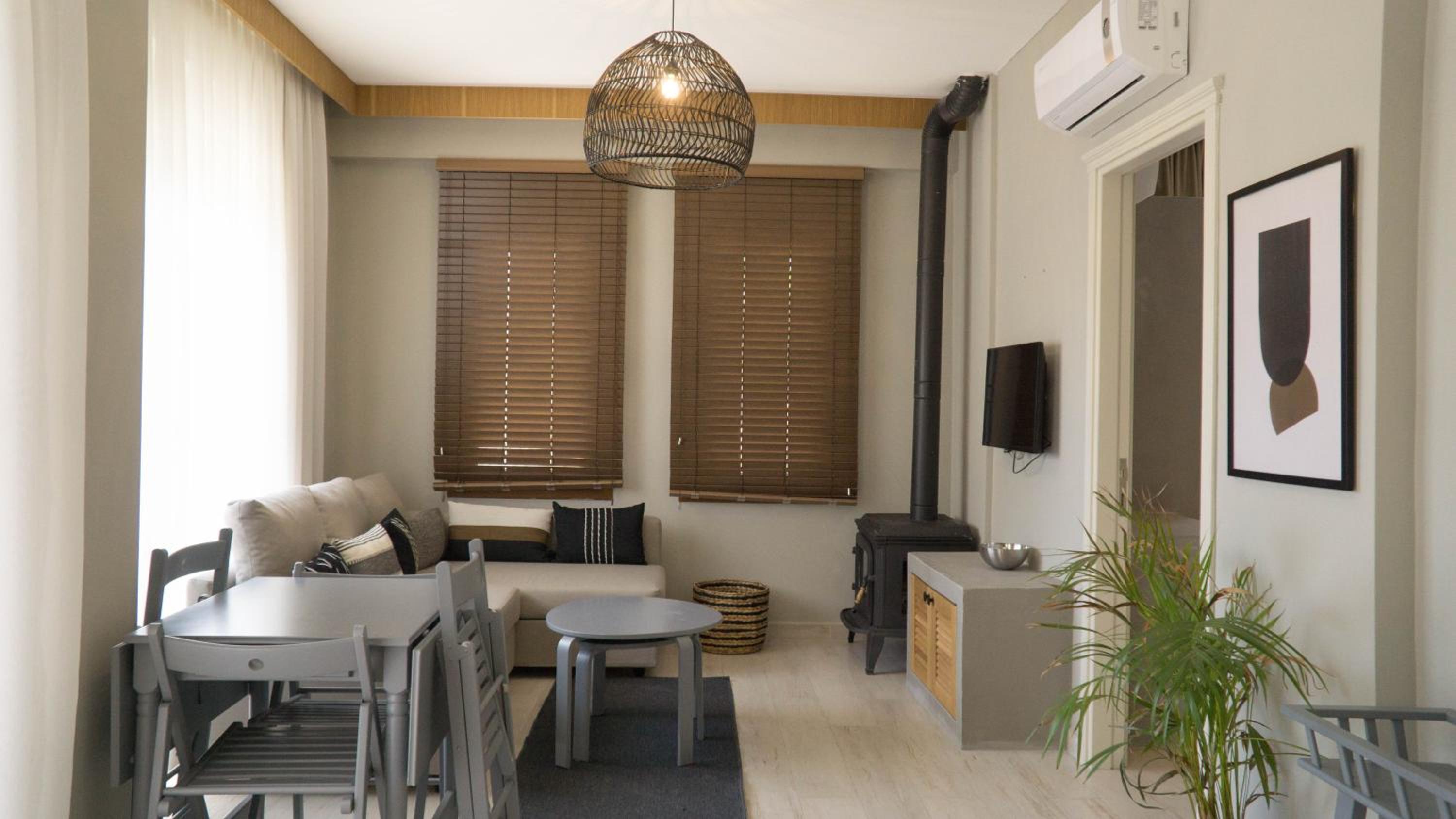 Alp Suites Mandalin