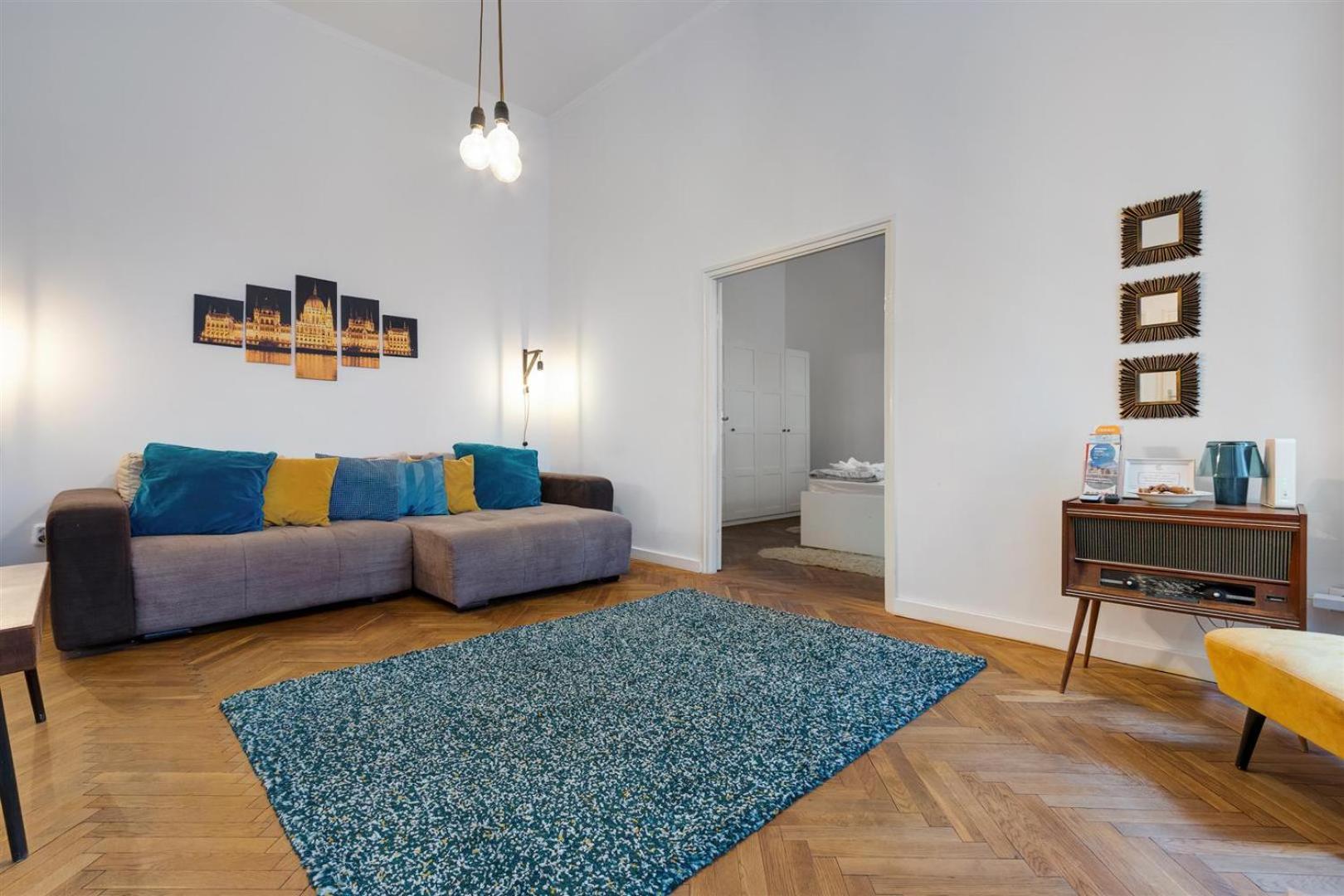 Liberty Square Apartment