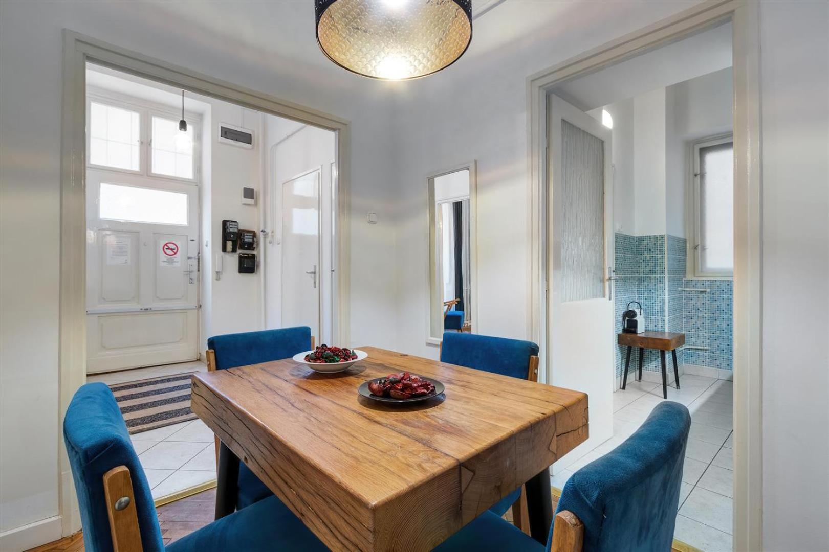 Liberty Square Apartment