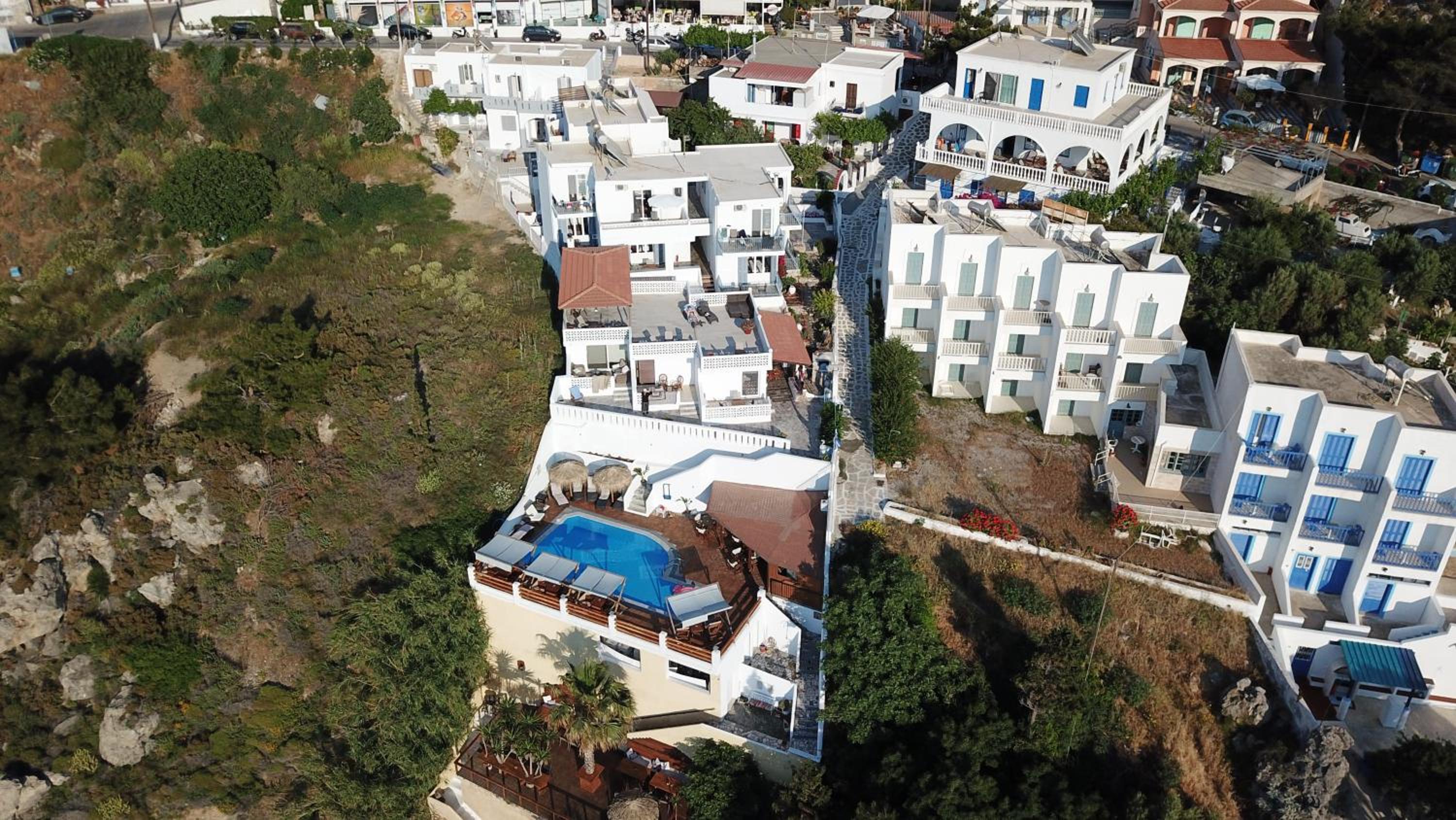 Hotel Fatolitis Studios - Image 1