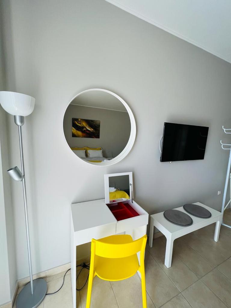 Sunlight studio photo 4