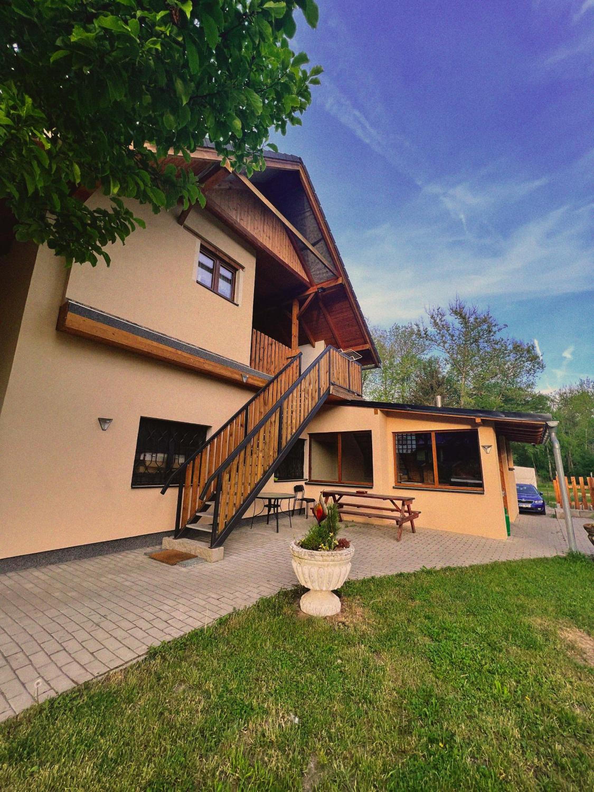 U mě v domě 26 view 2
