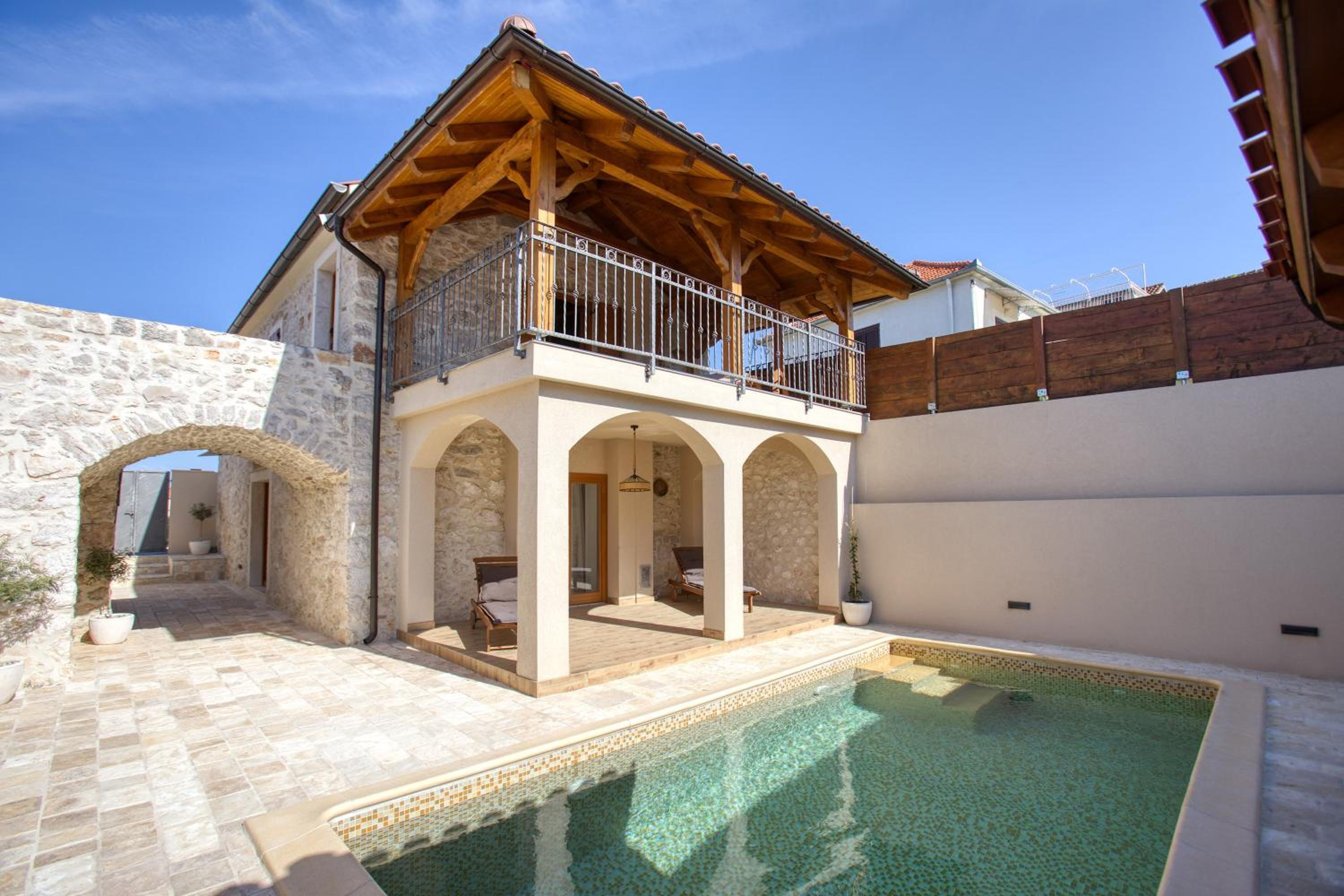 Villa Kameni dvori