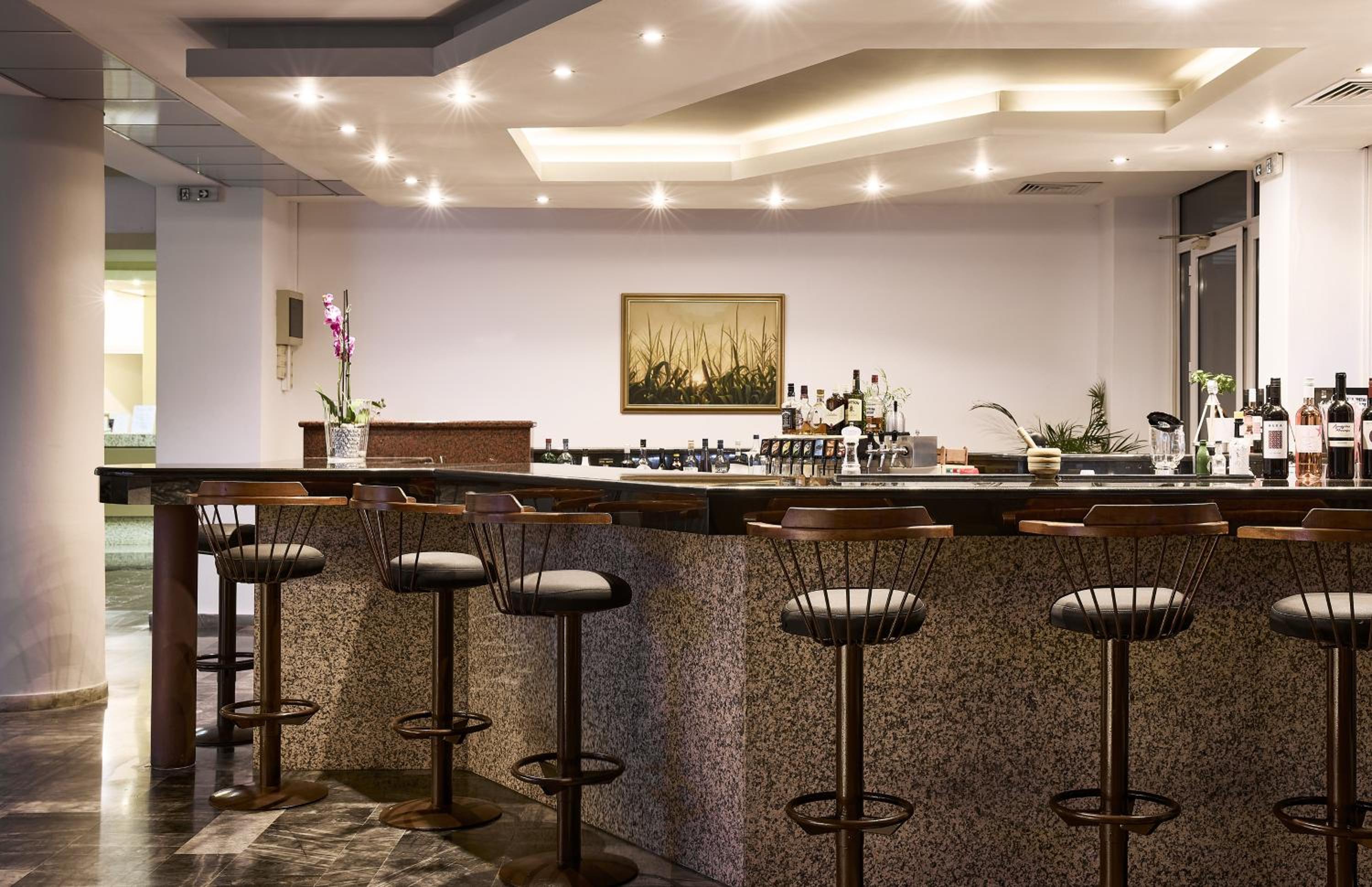 bar
