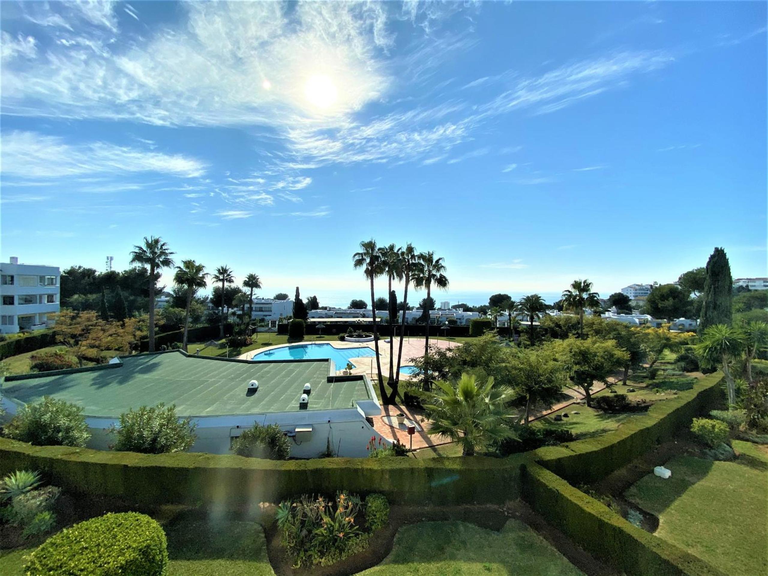 Top Floor Apartment - Amazing Sea View view 4