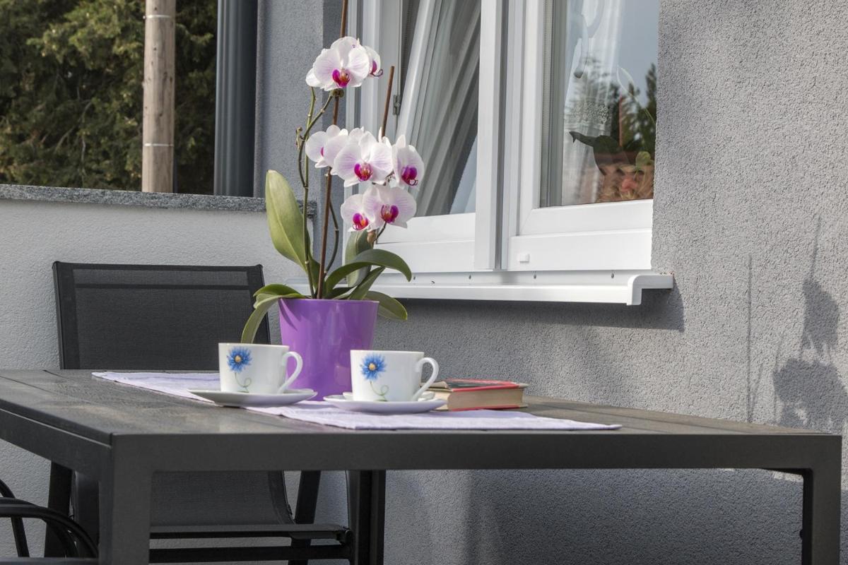 Holiday Home Sea view 5