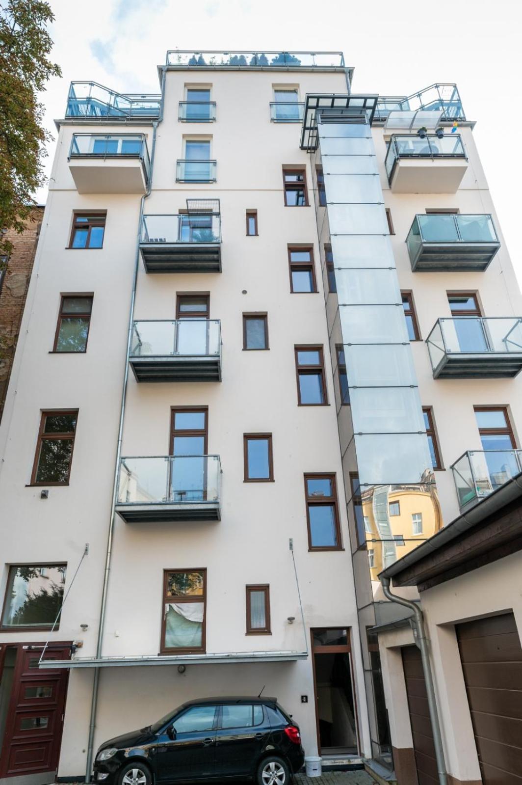Designed apartment next to Vaclav square with terrace and private garage