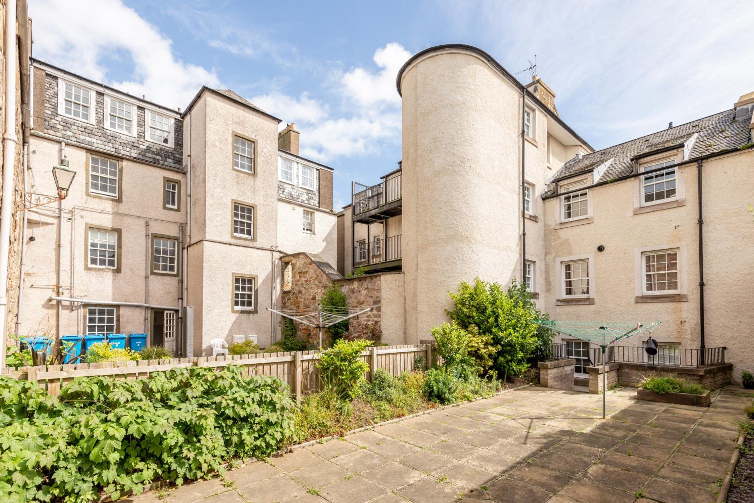 Abbey Street - No 6