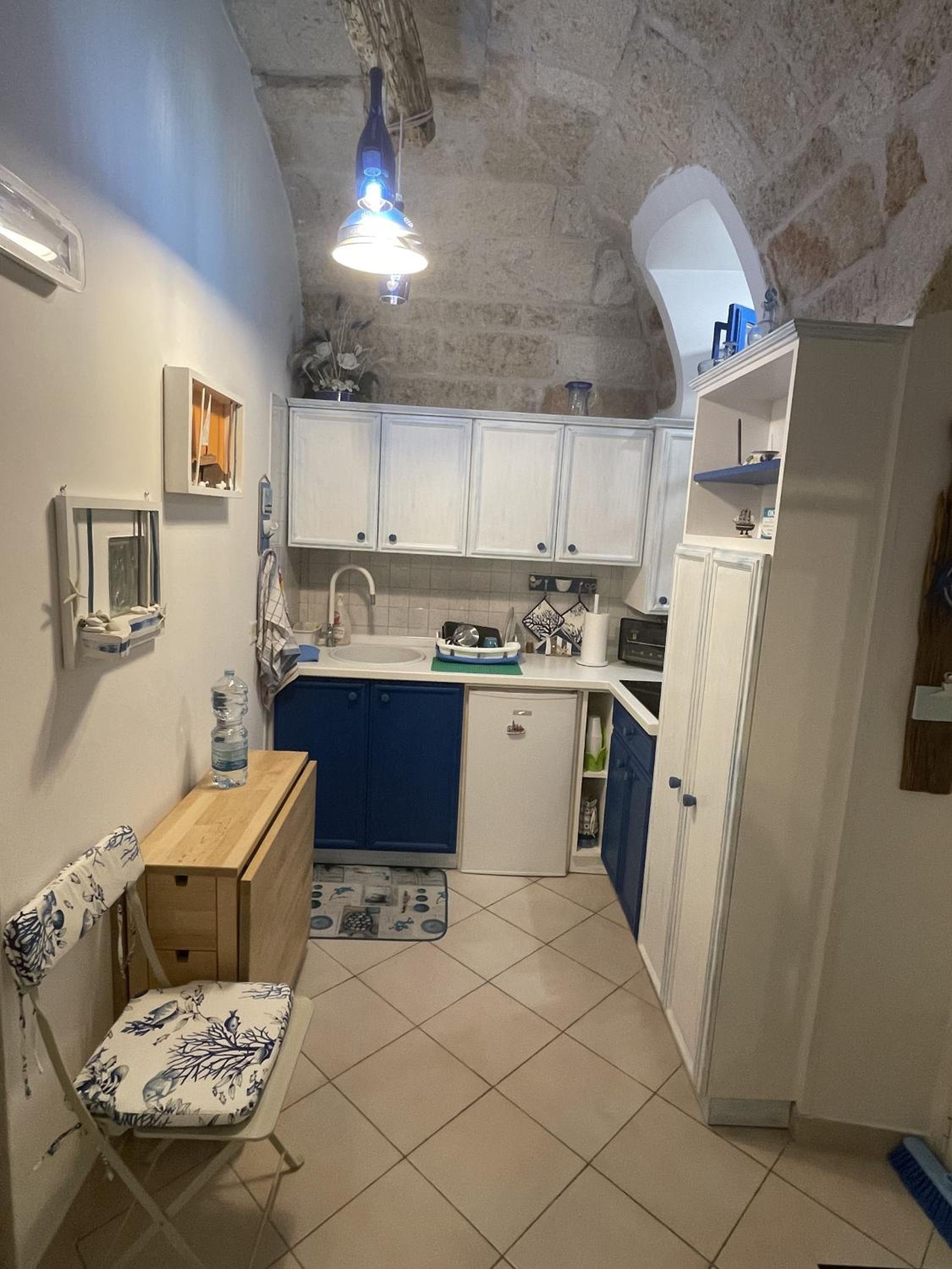 Casa Filomena en Polignano a Mare — kitchen