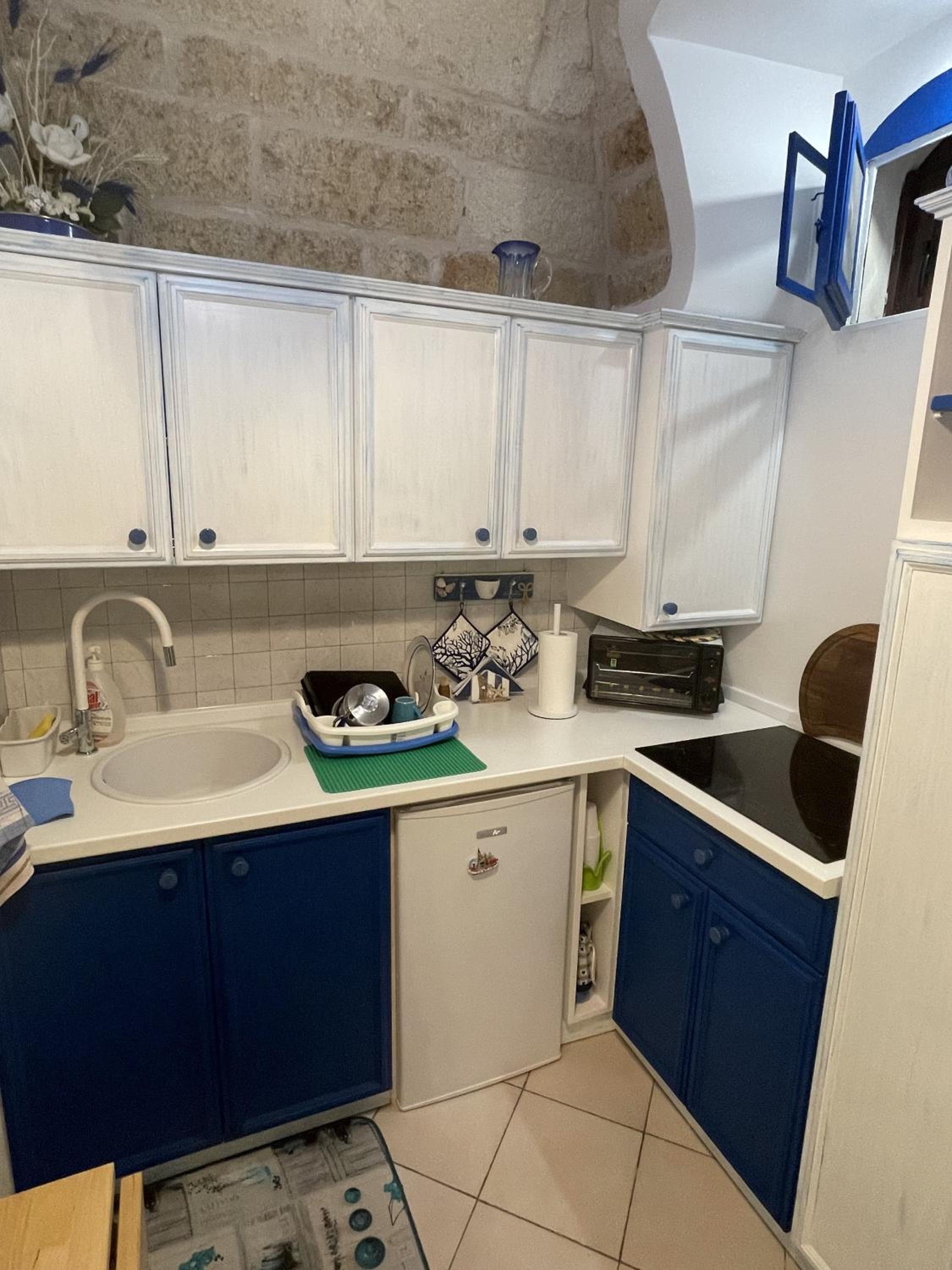 Casa Filomena en Polignano a Mare — kitchen