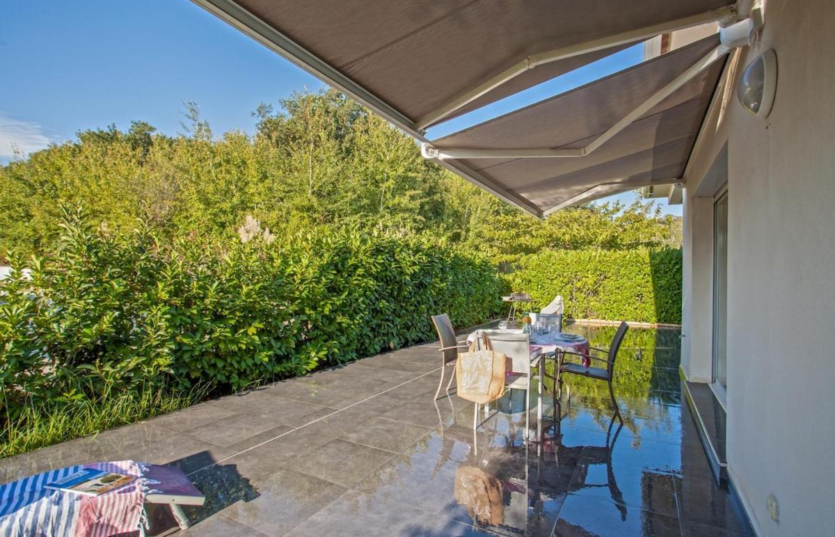 Villa close to the sea view 5