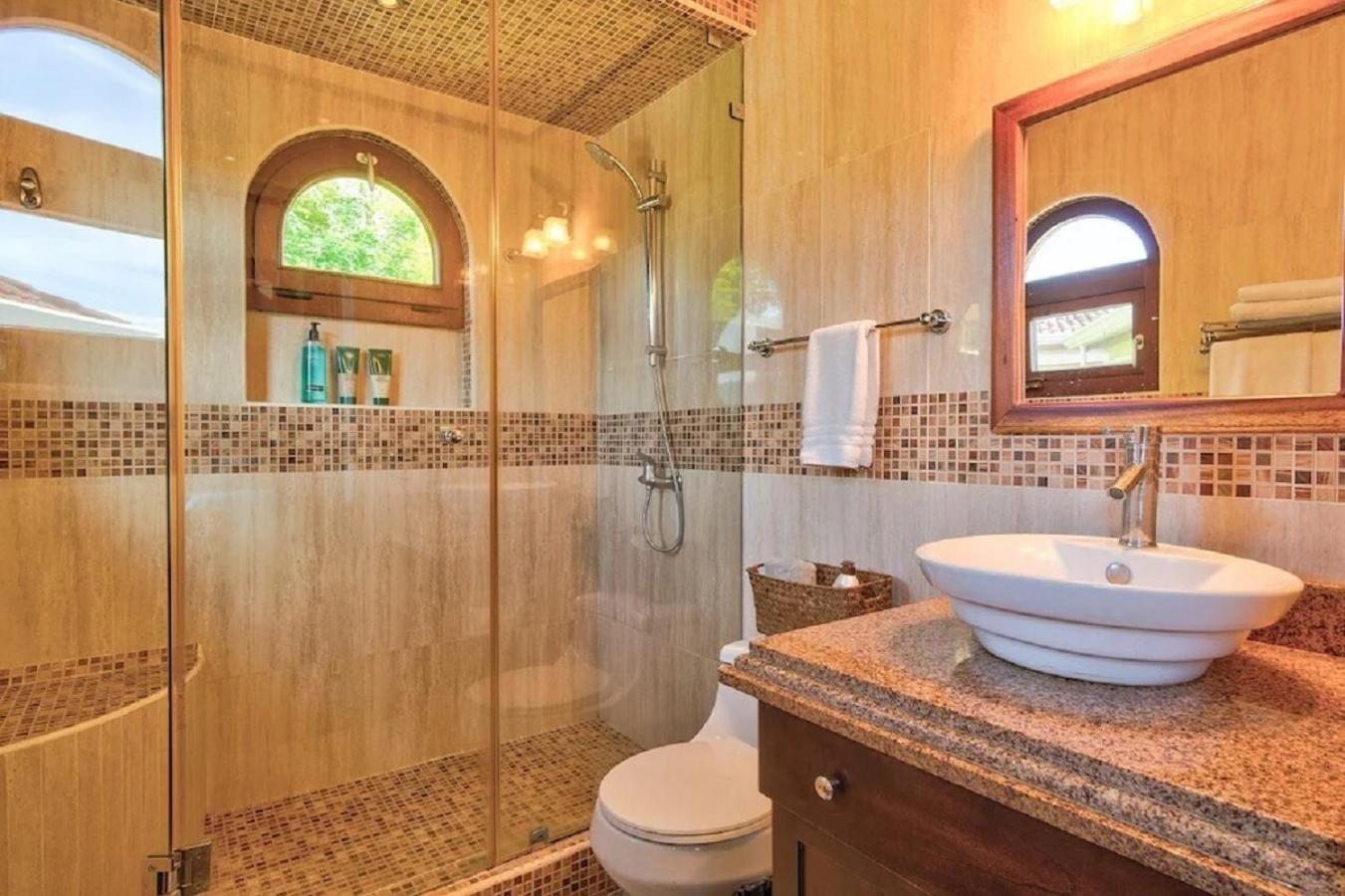 Playa Flamingo penthouse with pacific sunset views - Flamingo Rose Vista