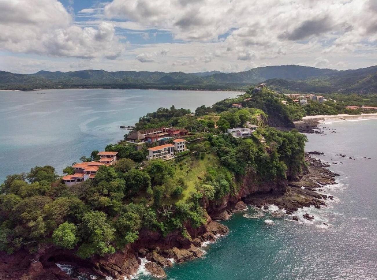 Playa Flamingo penthouse with pacific sunset views - Flamingo Rose Vista