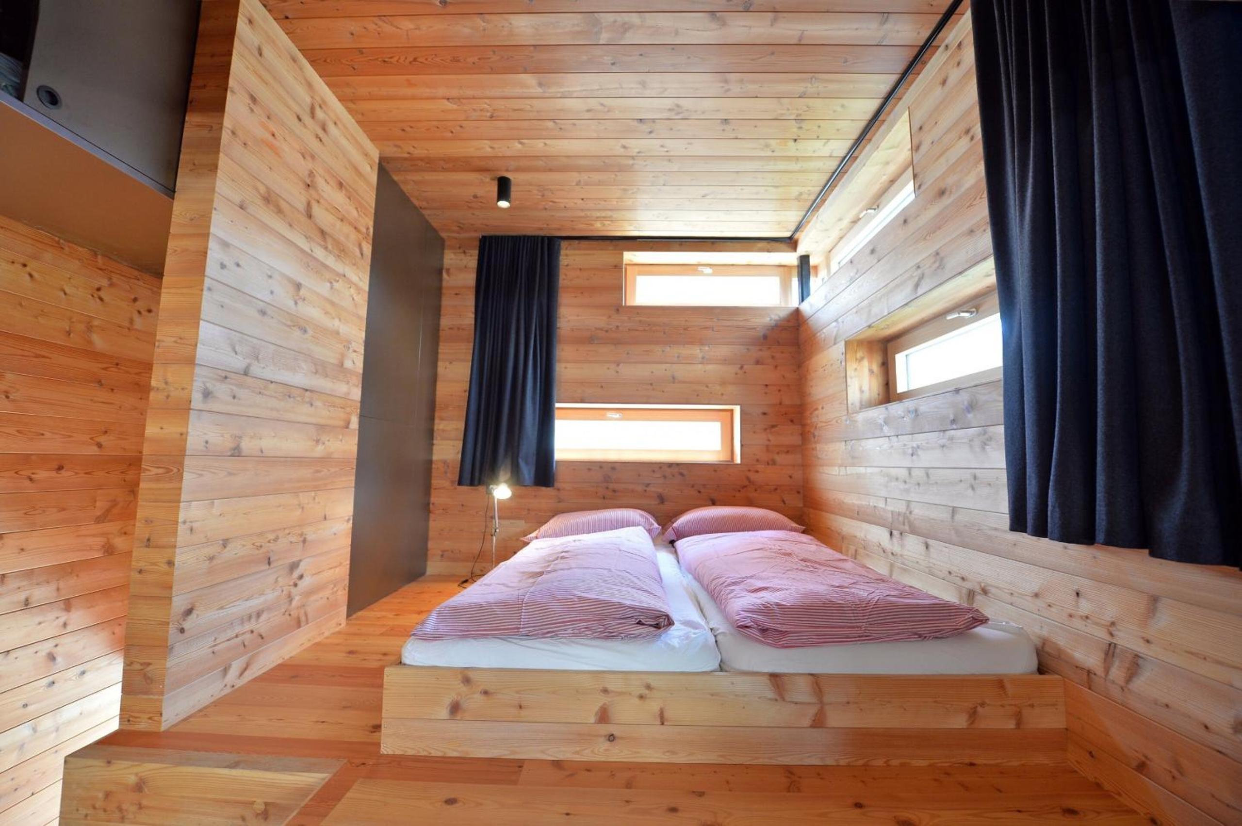 Design Lodge The Cube view 3