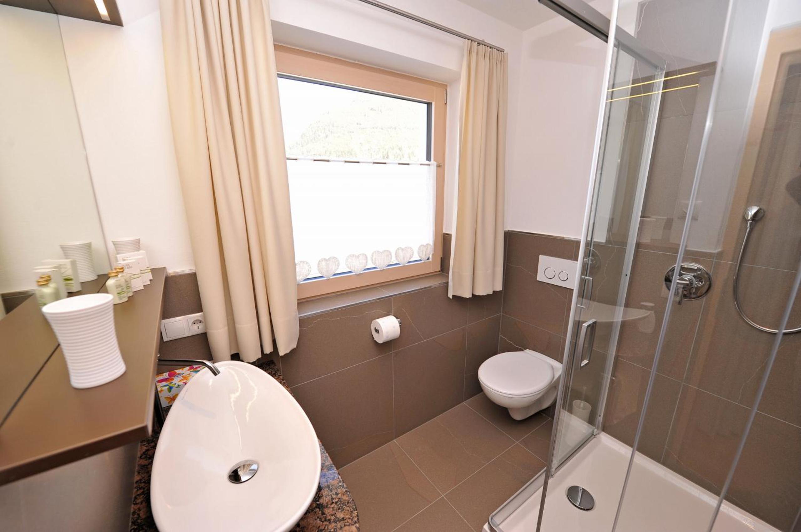 Apartments Cesa Leni