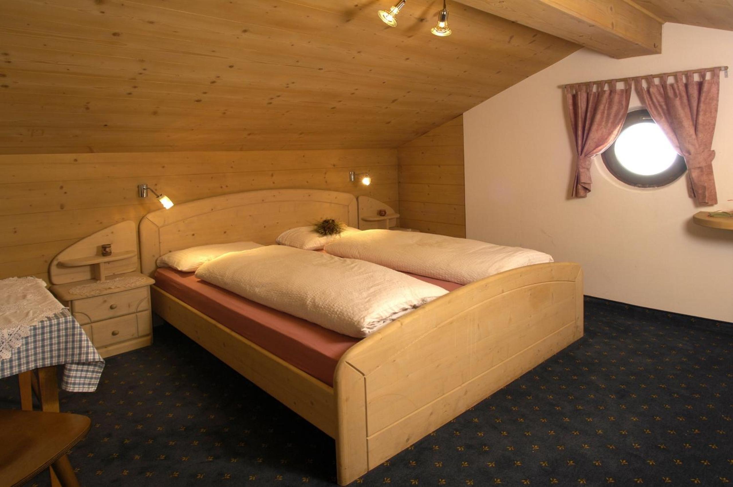 Agriturismo Apartments Tuene