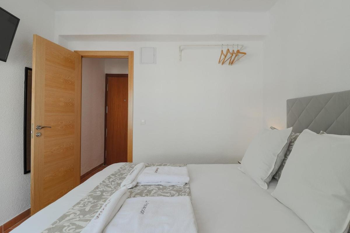 C75 - Comfy 3 Bedroom Near City Center