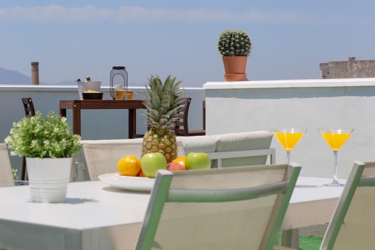 C77 - Romantic Studio in the Center with terrace
