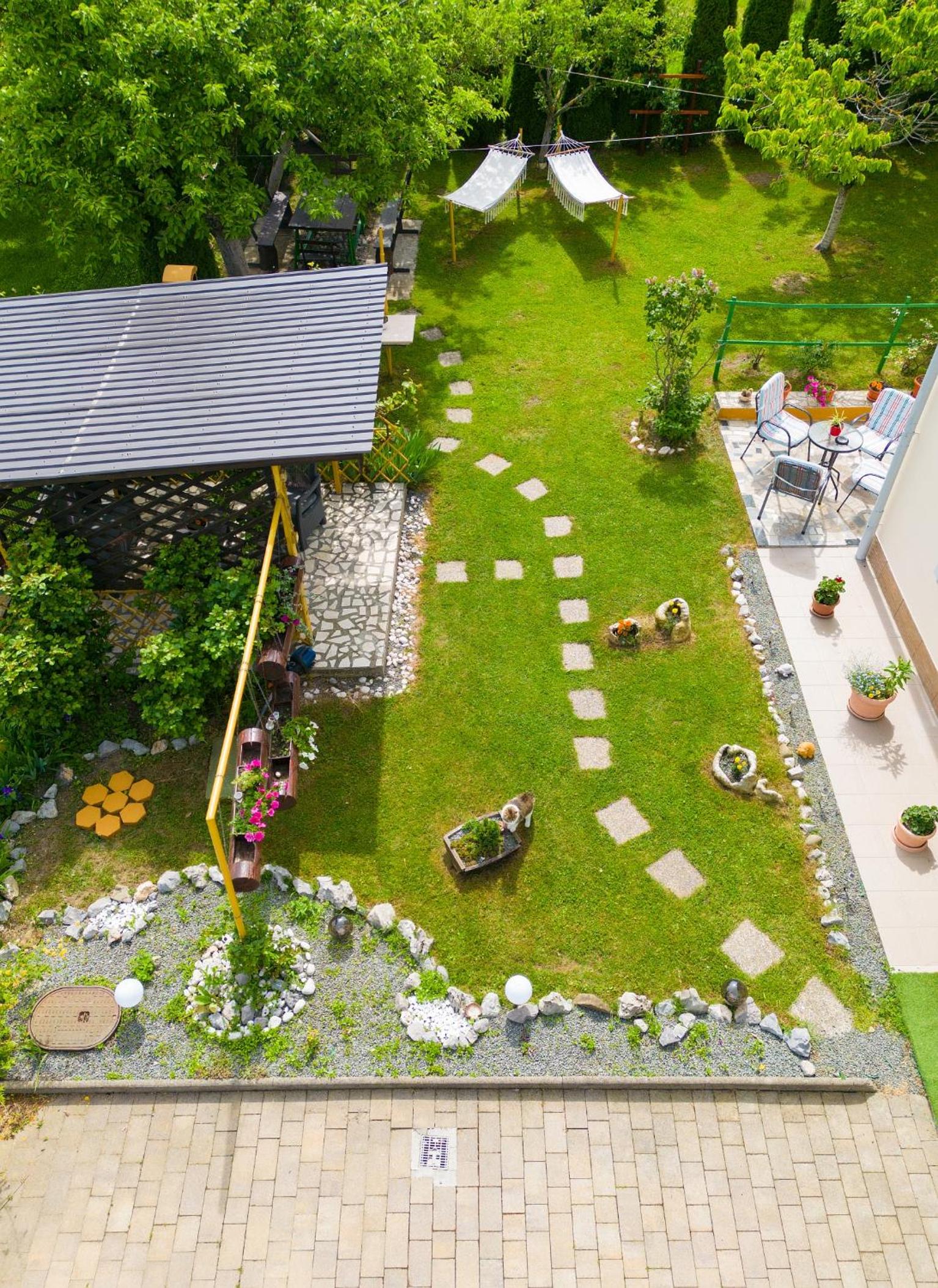 Photo 145