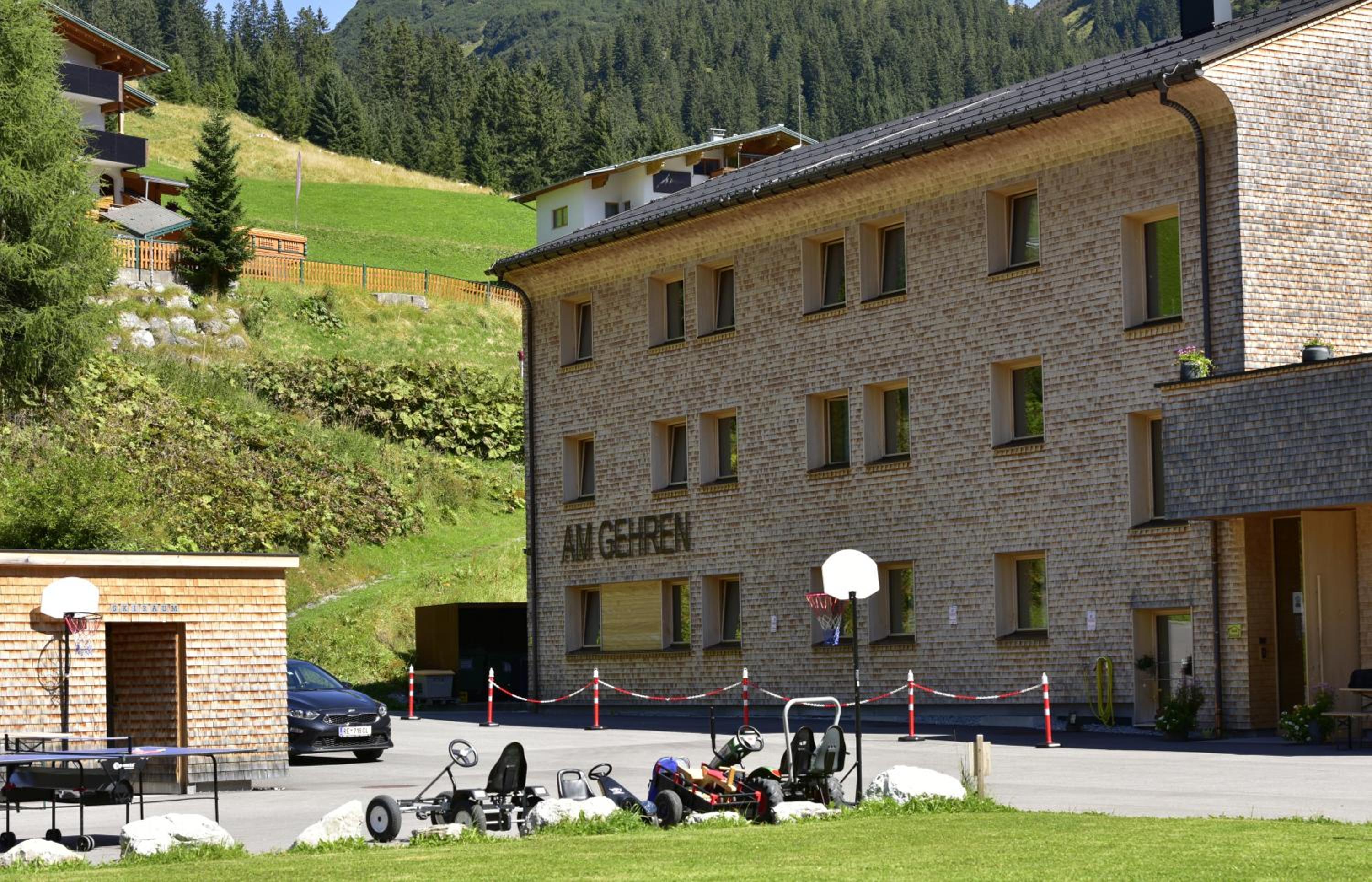 Photo 12