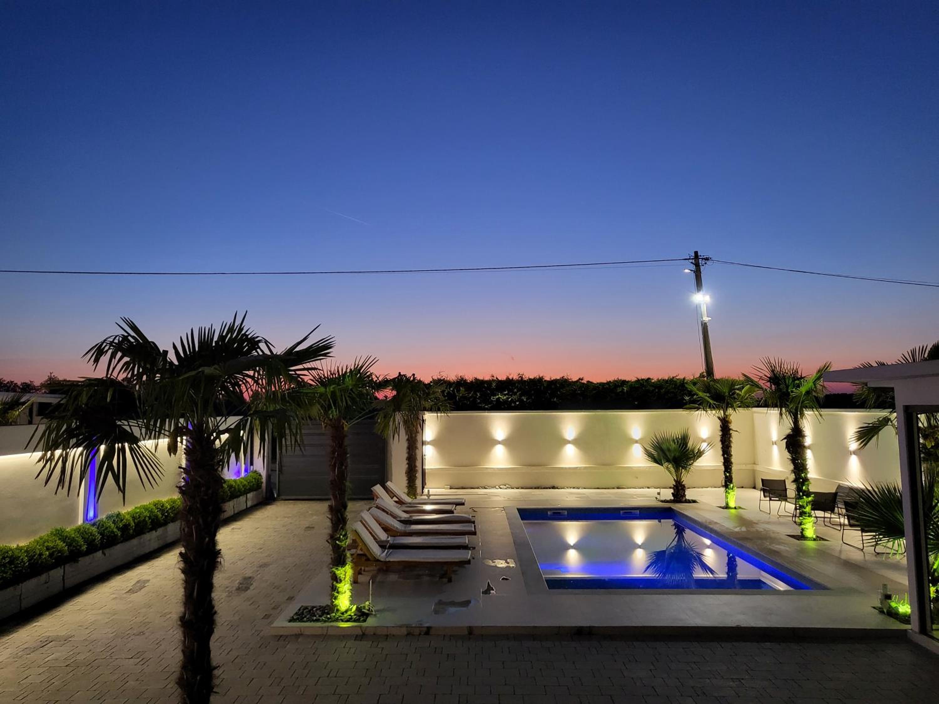 Isea Wood Villa