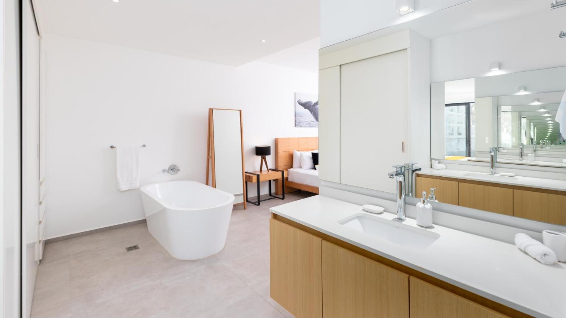 Amazing &Totally New!!! Aria Ocean Condo 306 by Kivoya, photo 2