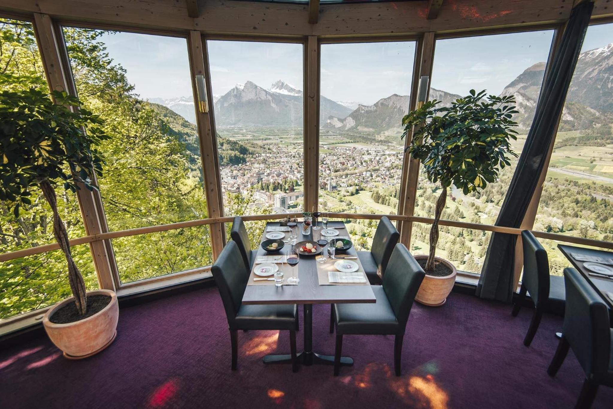Komplettes Hotel mit 10 Zimmern