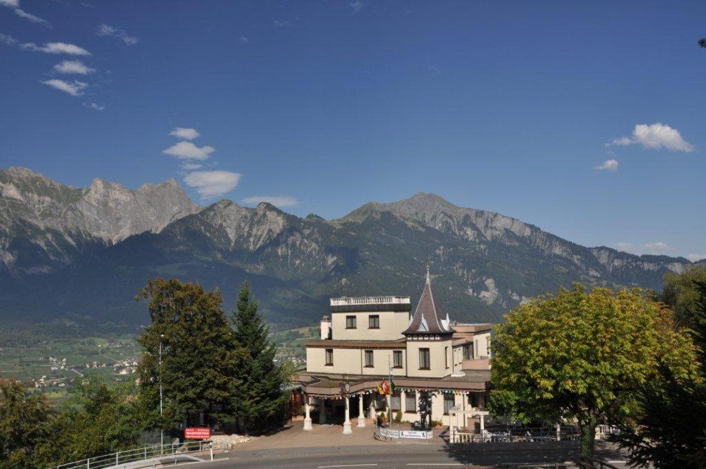 Komplettes Hotel mit 10 Zimmern