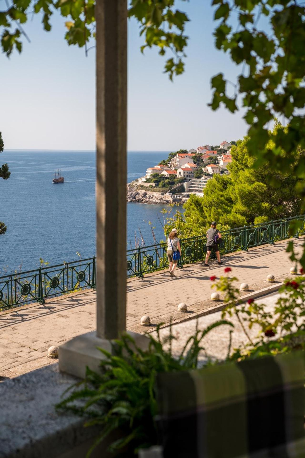 Dubrovnik Seaview apartment 10 min to the Old Town