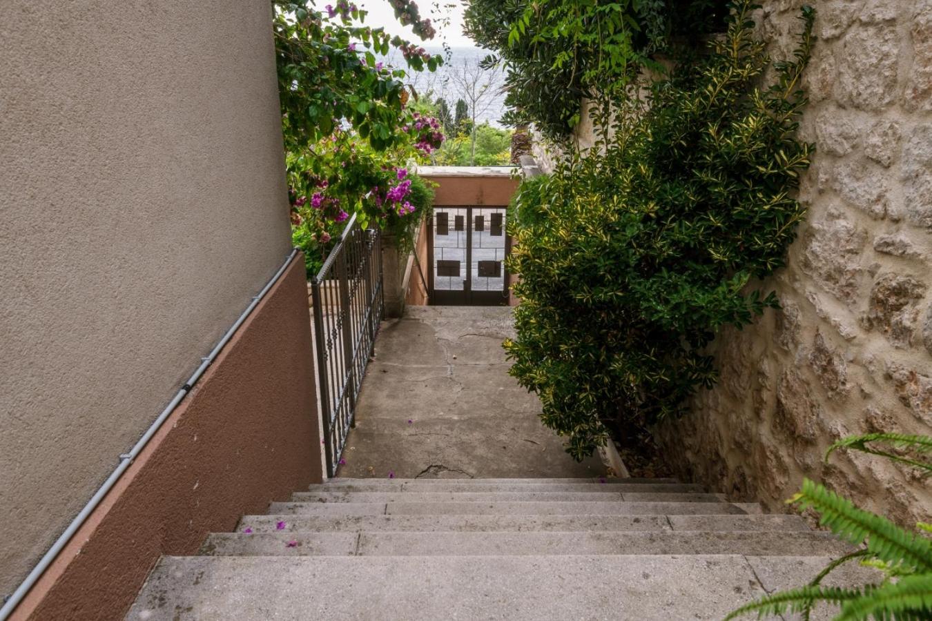 Dubrovnik Seaview apartment 10 min to the Old Town