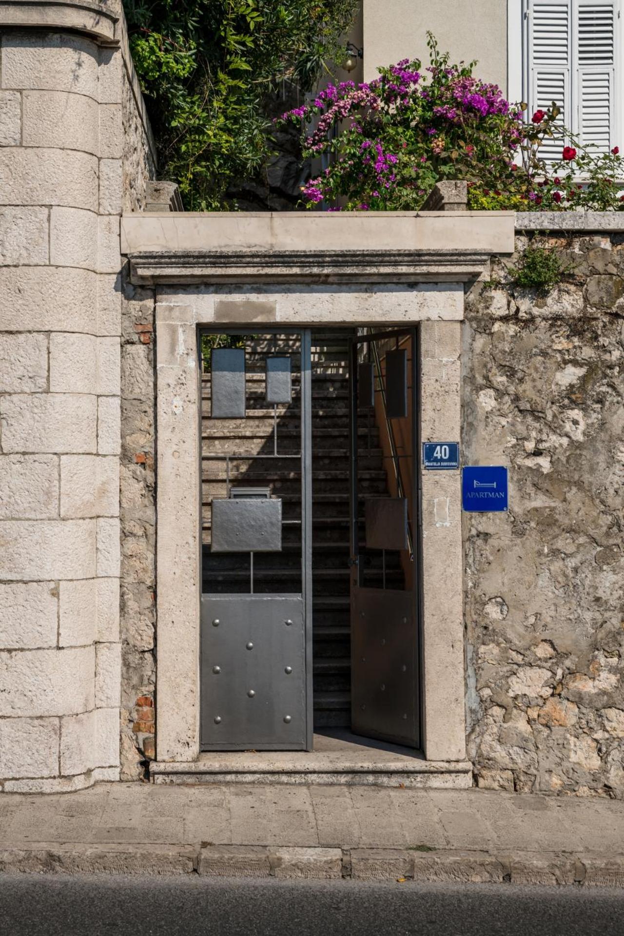 Dubrovnik Seaview apartment 10 min to the Old Town