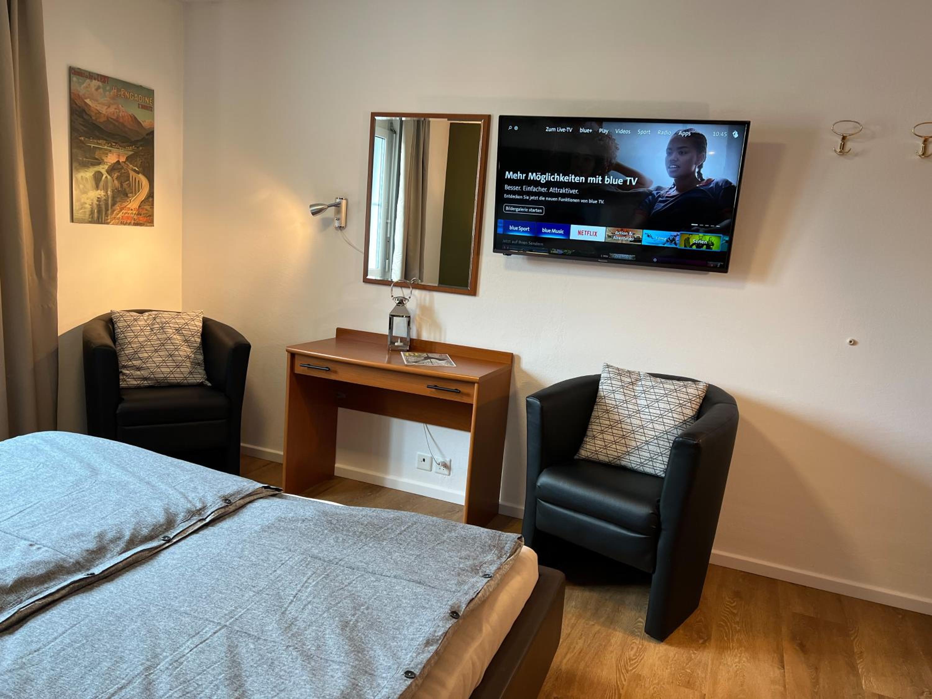 swissme - 100qm - Balkon - 2 Bäder - Parkplatz - Fußbodenheizung